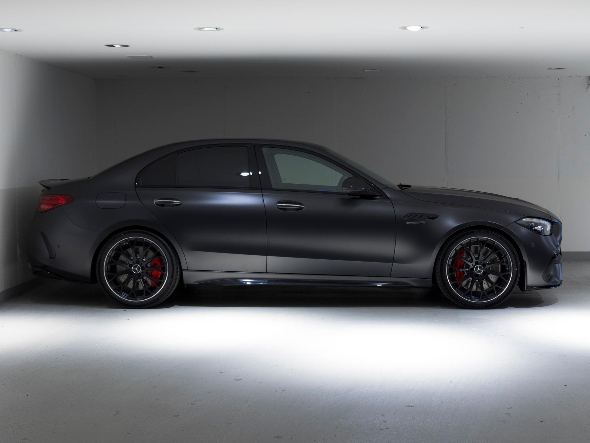 MERCEDES-BENZ C 63 S AMG E PERFORMANCE "Executive Edition"-image-1