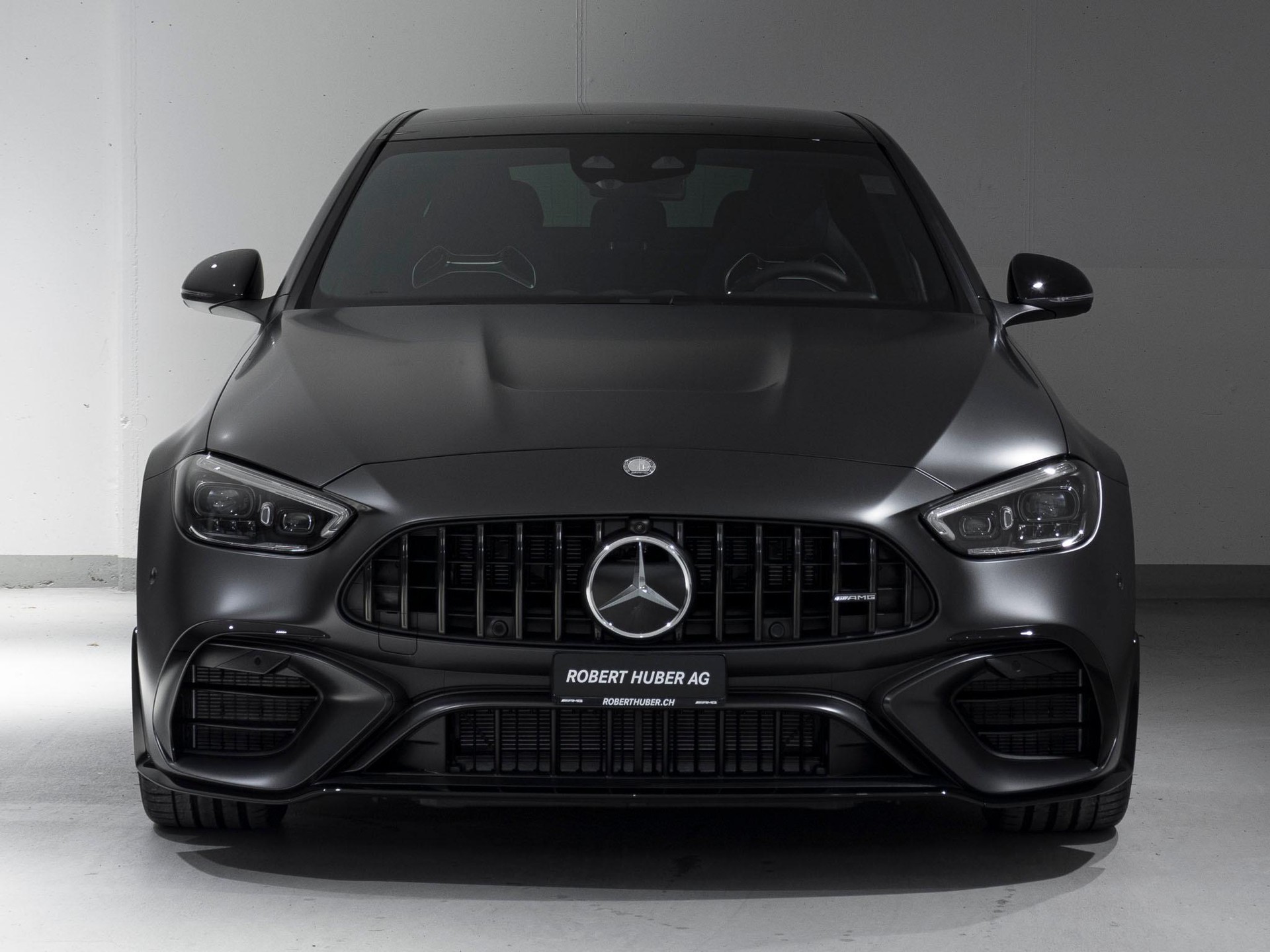 MERCEDES-BENZ C 63 S AMG E PERFORMANCE "Executive Edition"-image-2
