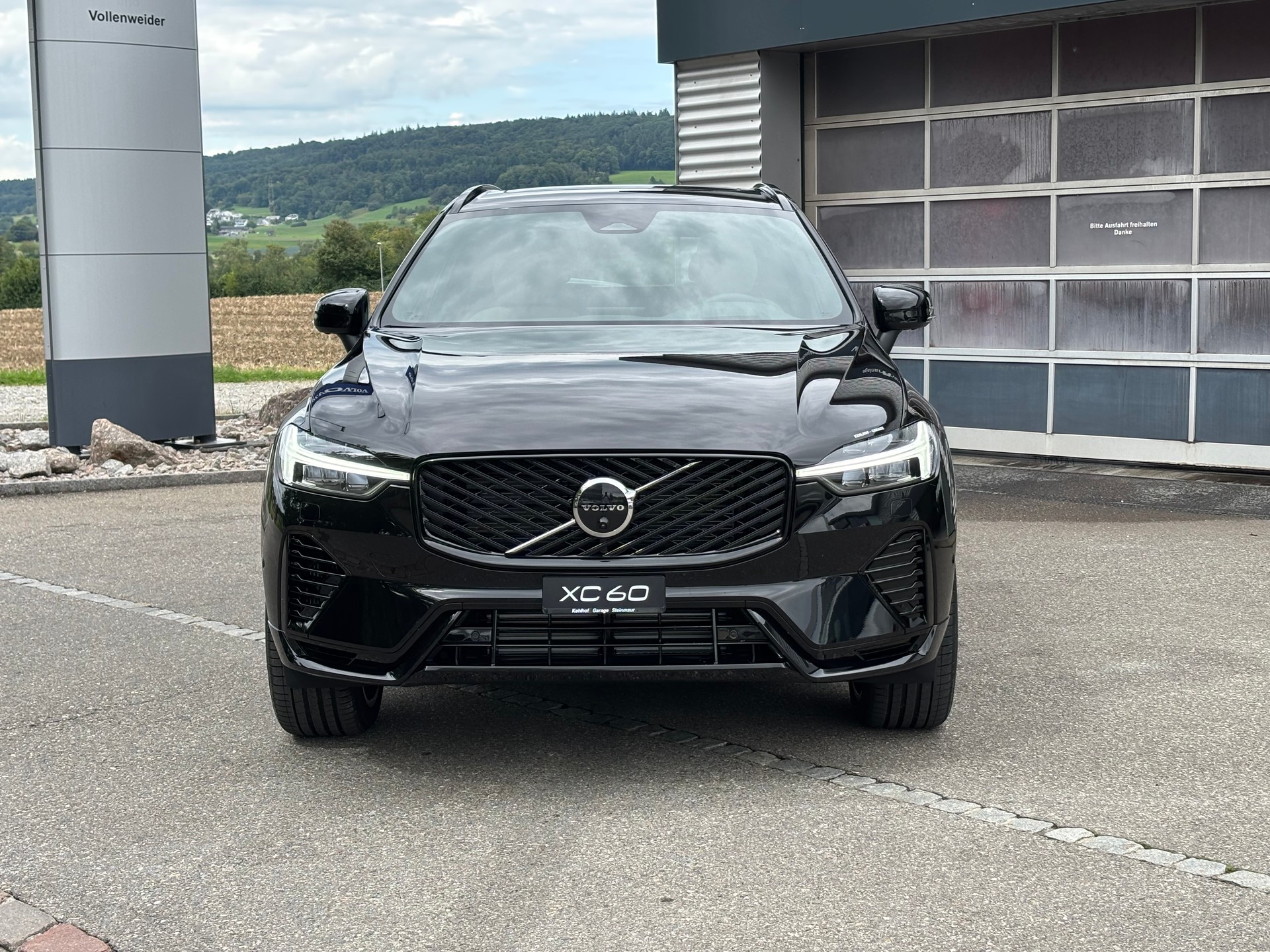 VOLVO XC60 2.0 T8 TE Ultra Dark eAWD-image-7