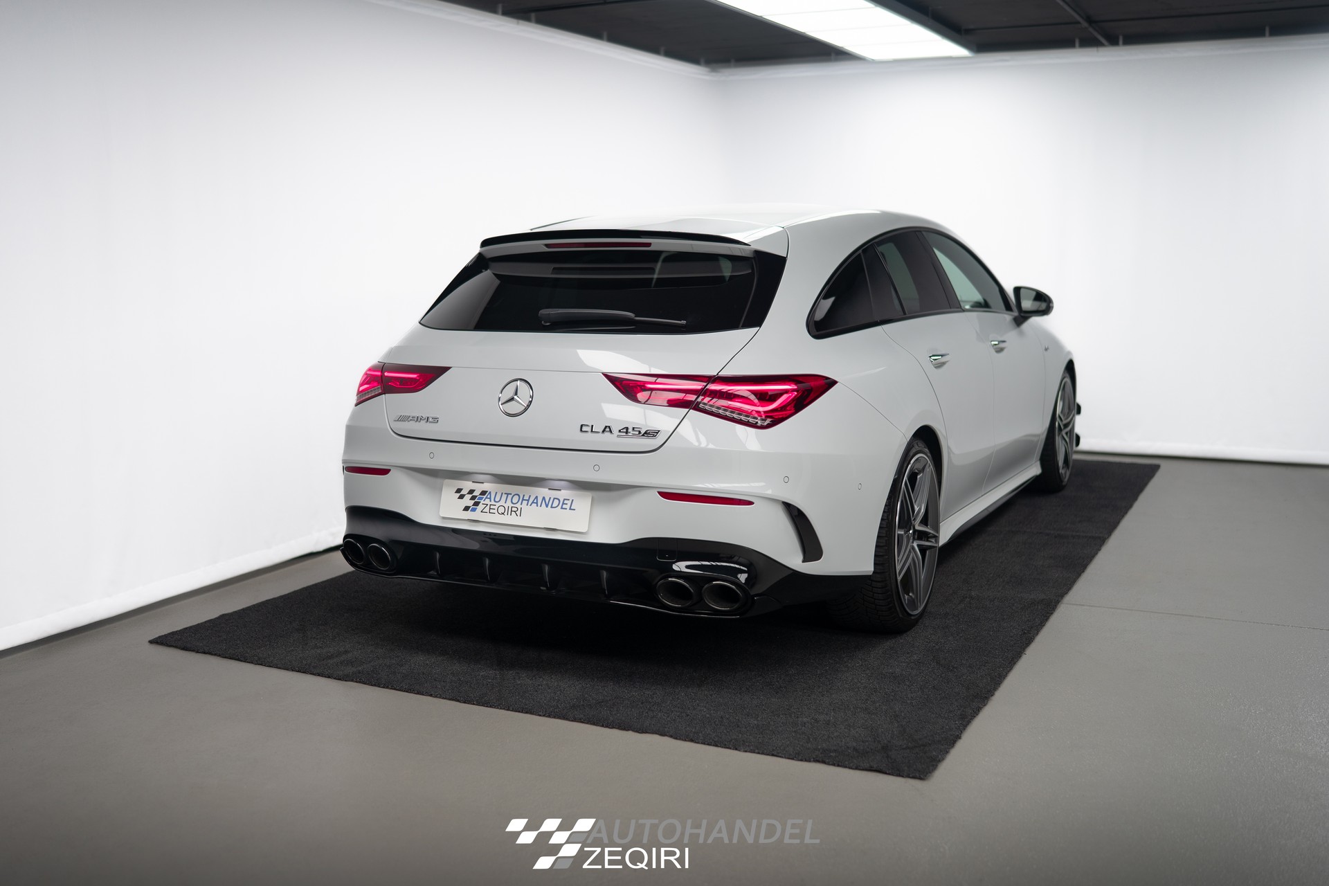 MERCEDES-BENZ CLA Shooting Brake 45 S AMG 4Matic+ 8G-DCT-image-3