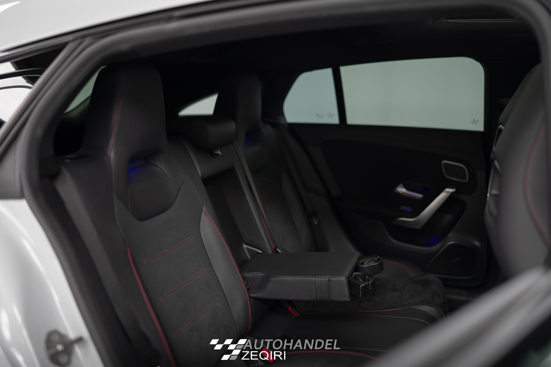 MERCEDES-BENZ CLA Shooting Brake 45 S AMG 4Matic+ 8G-DCT-image-8