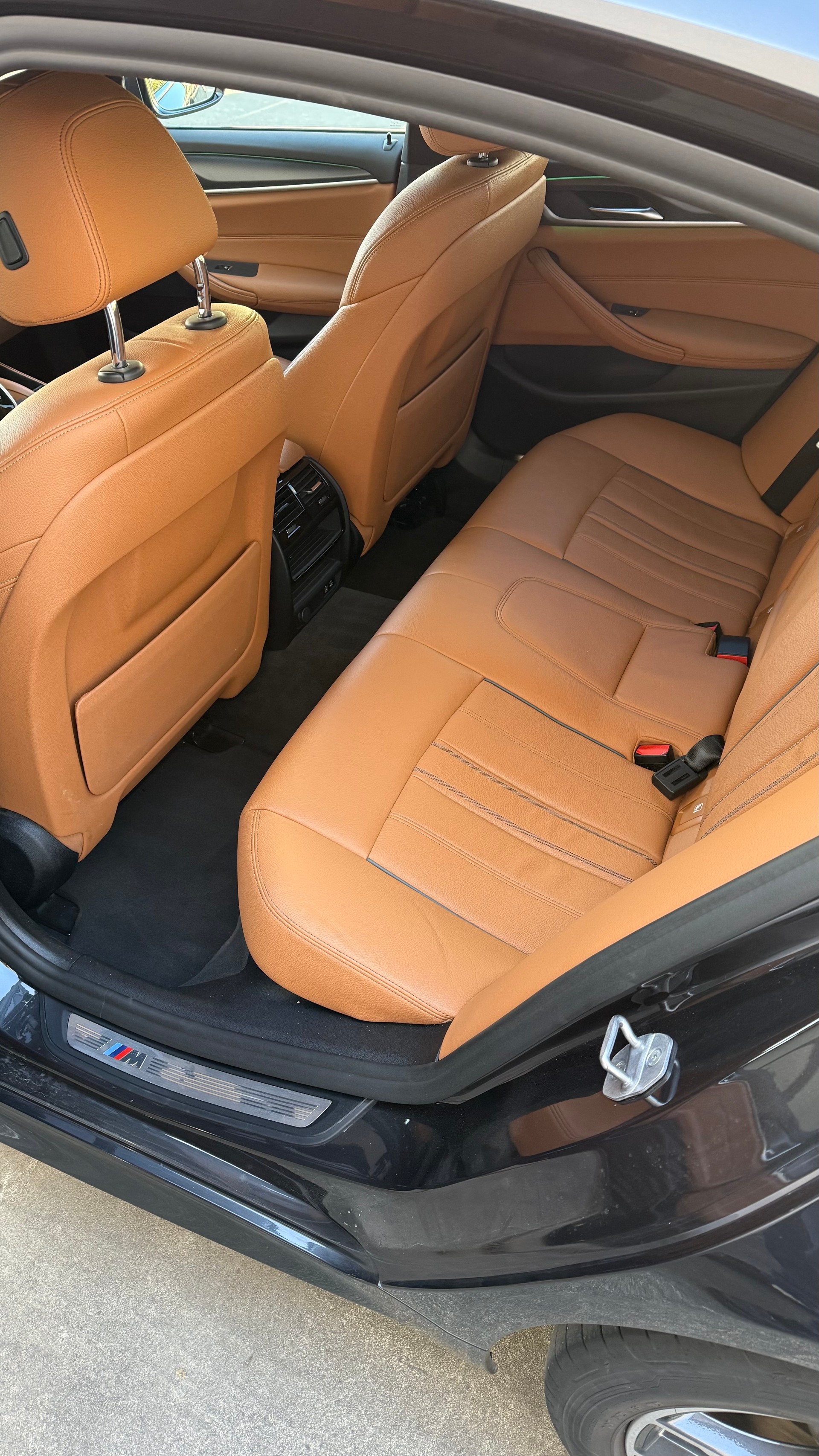 BMW 520d xDrive 48V Pure M Sport Edition Steptronic-image-10