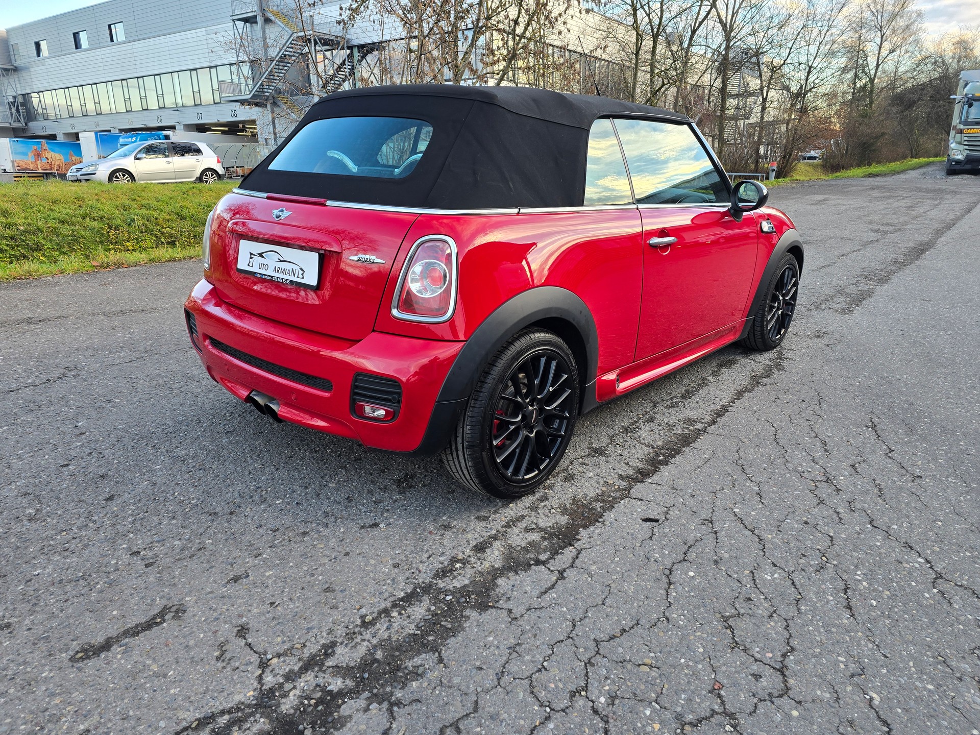 MINI Cooper John Cooper Works Cabriolet-image-4
