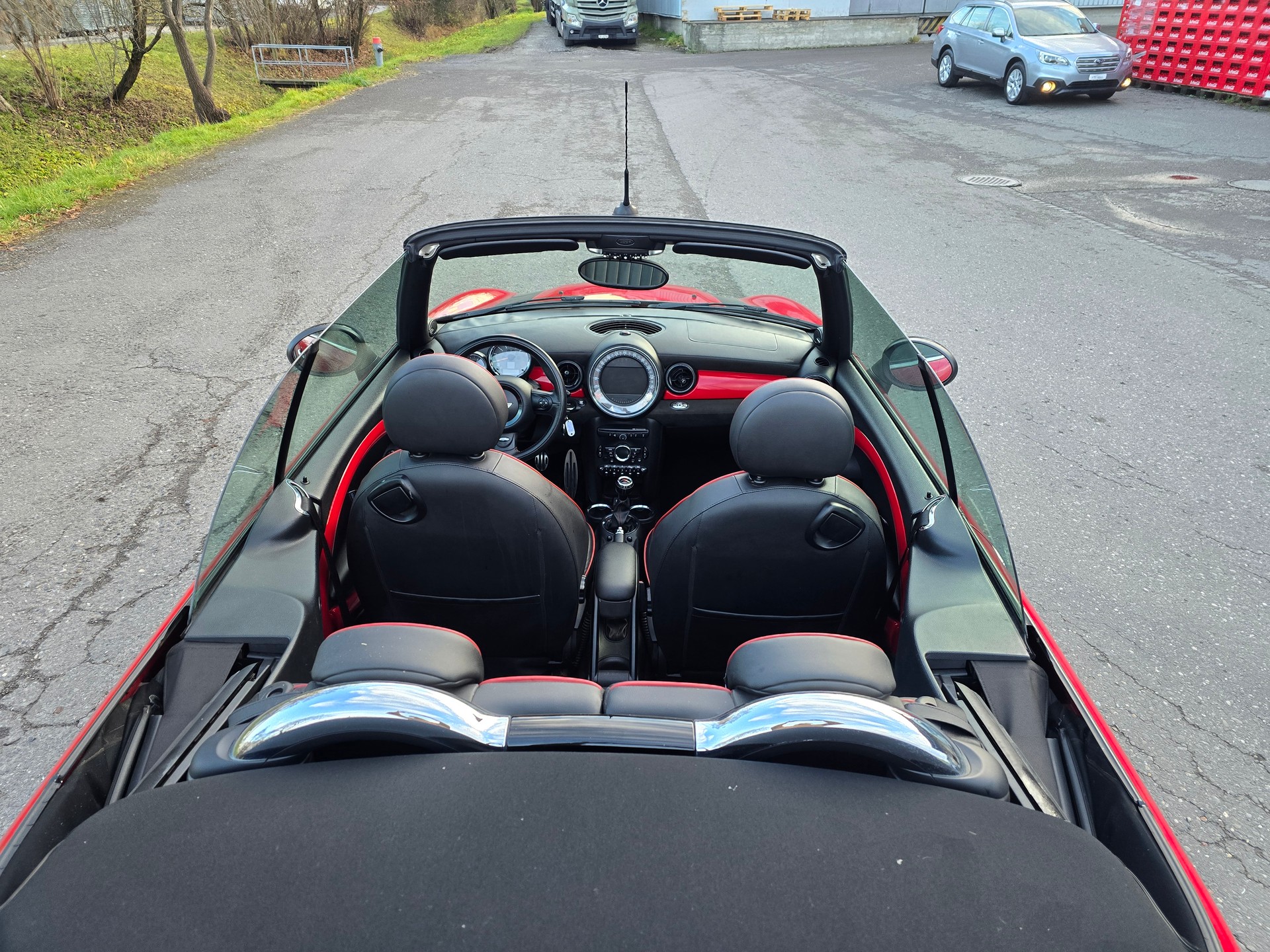 MINI Cooper John Cooper Works Cabriolet-image-13