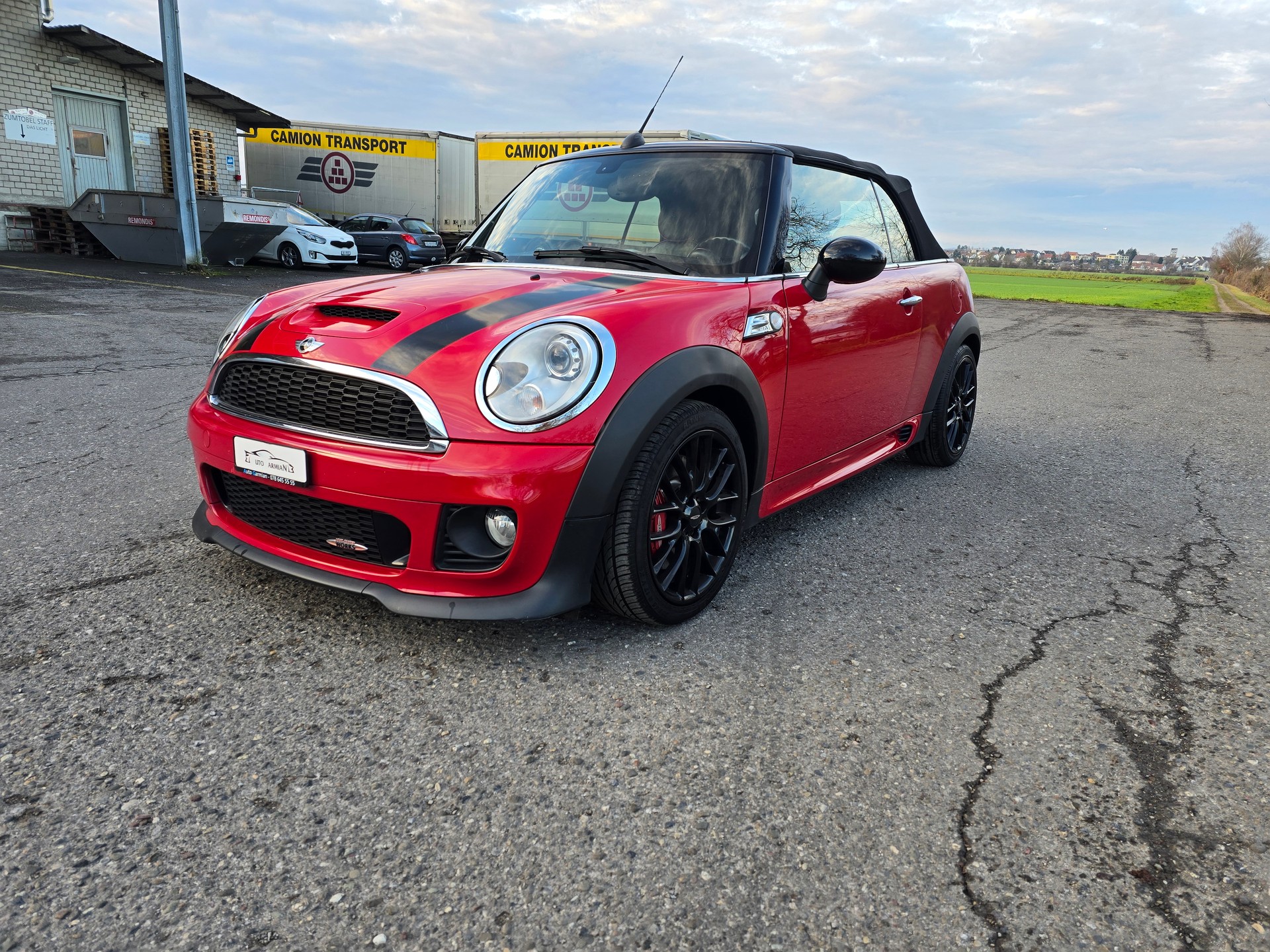 MINI Cooper John Cooper Works Cabriolet-image-2