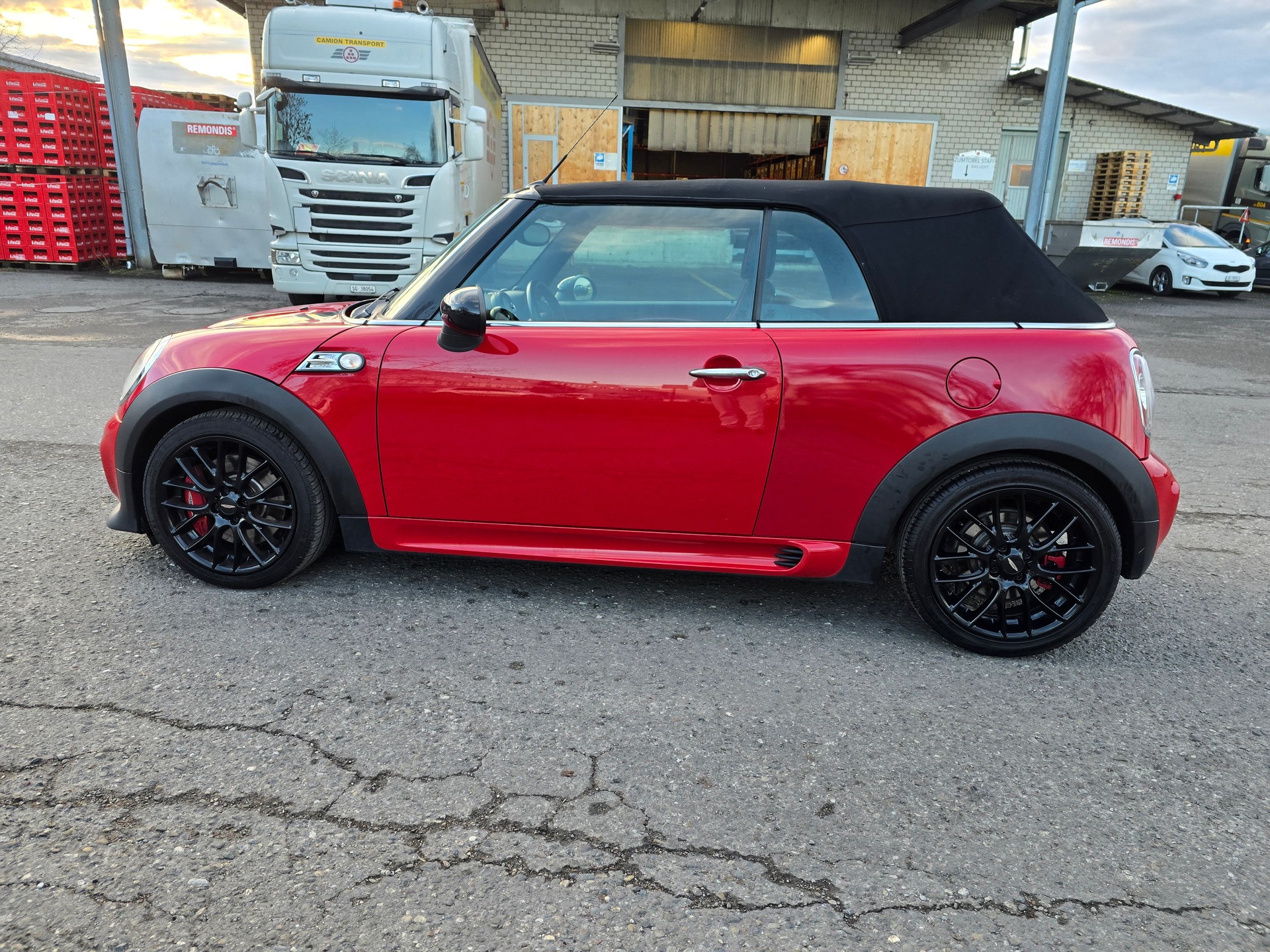 MINI Cooper John Cooper Works Cabriolet-image-8