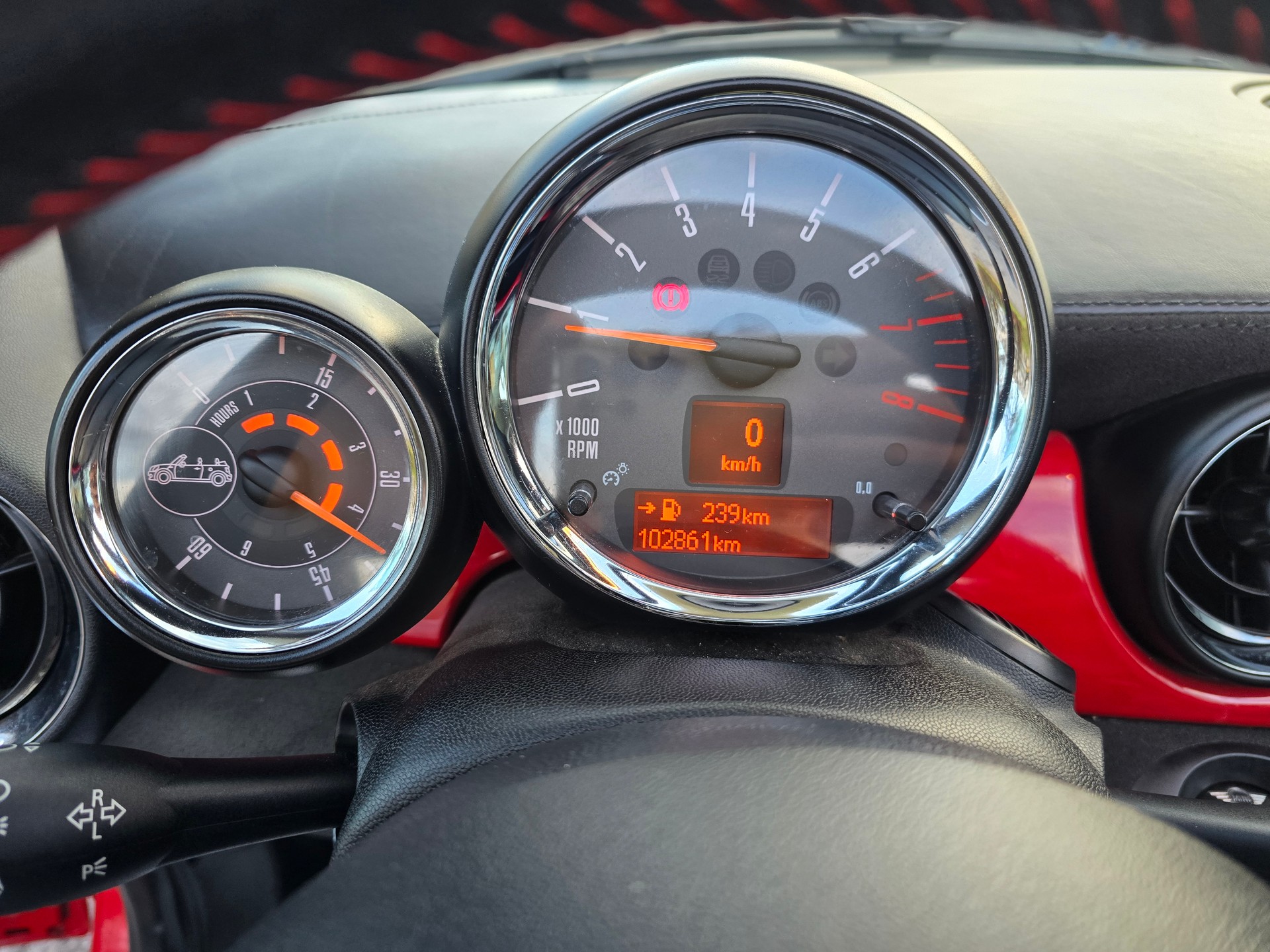 MINI Cooper John Cooper Works Cabriolet-image-23