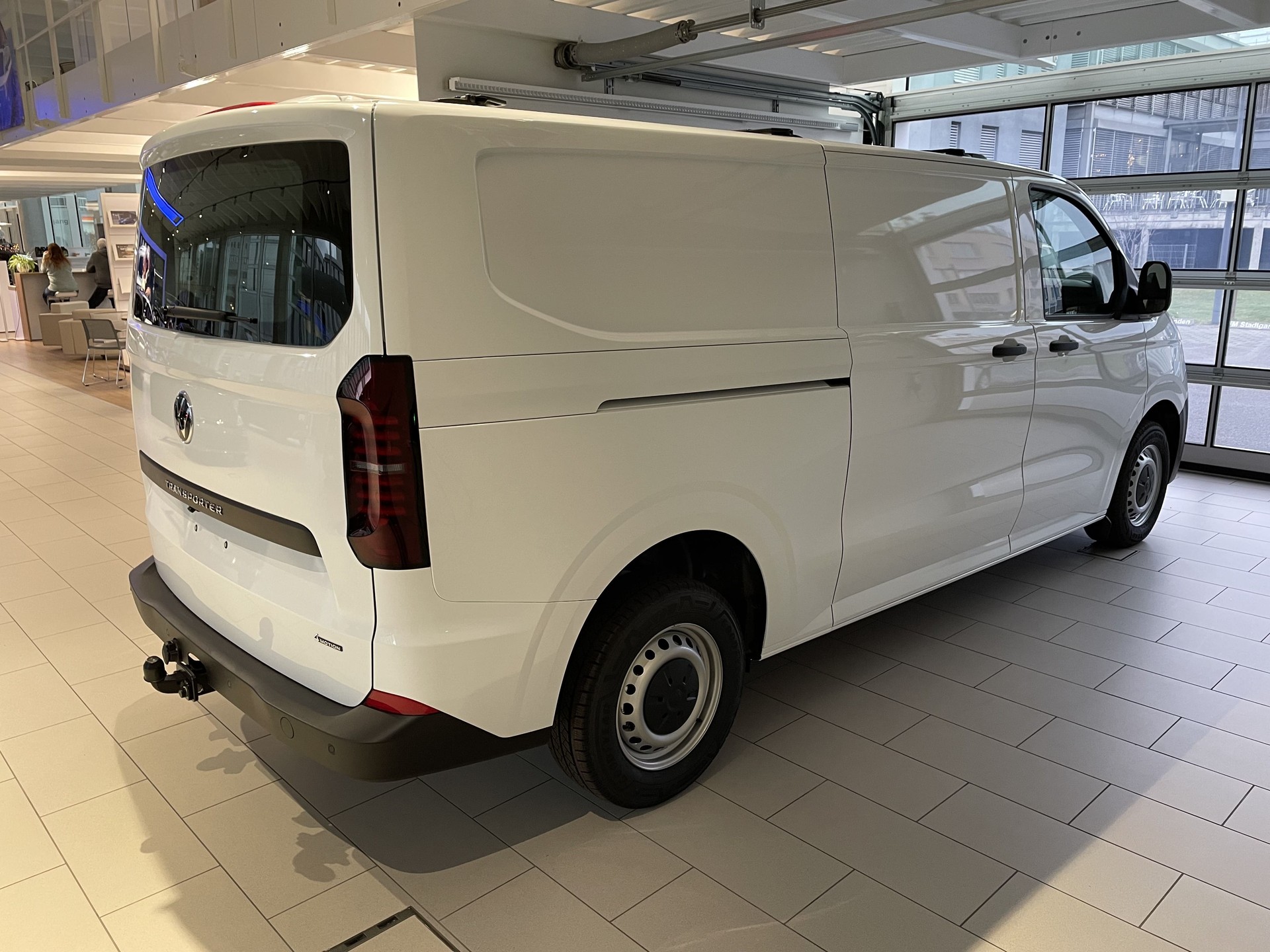 VW Transporter 2.0 TDI 4Motion Automat-showroom-element-1