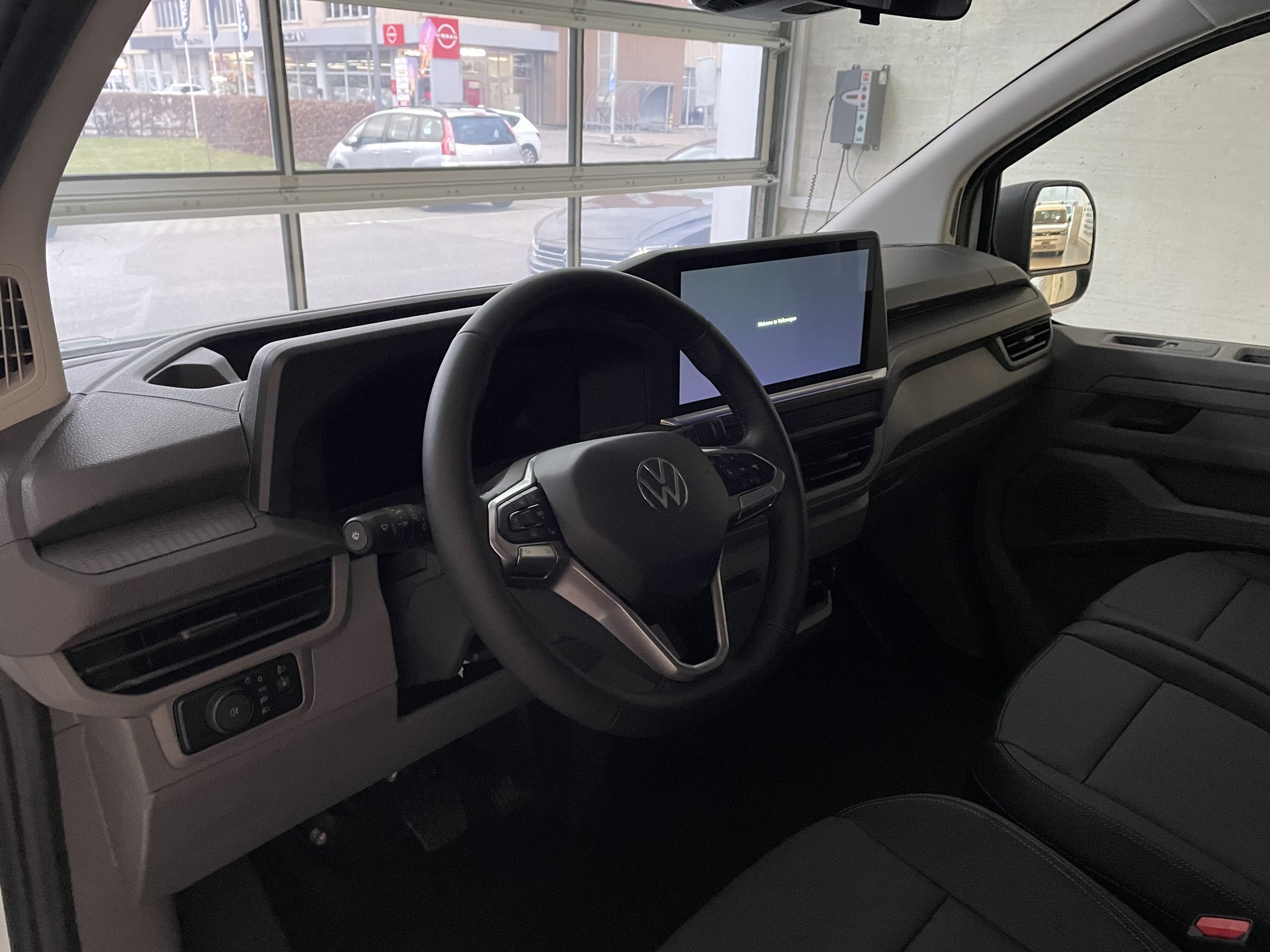 VW Transporter 2.0 TDI 4Motion Automat-image-8