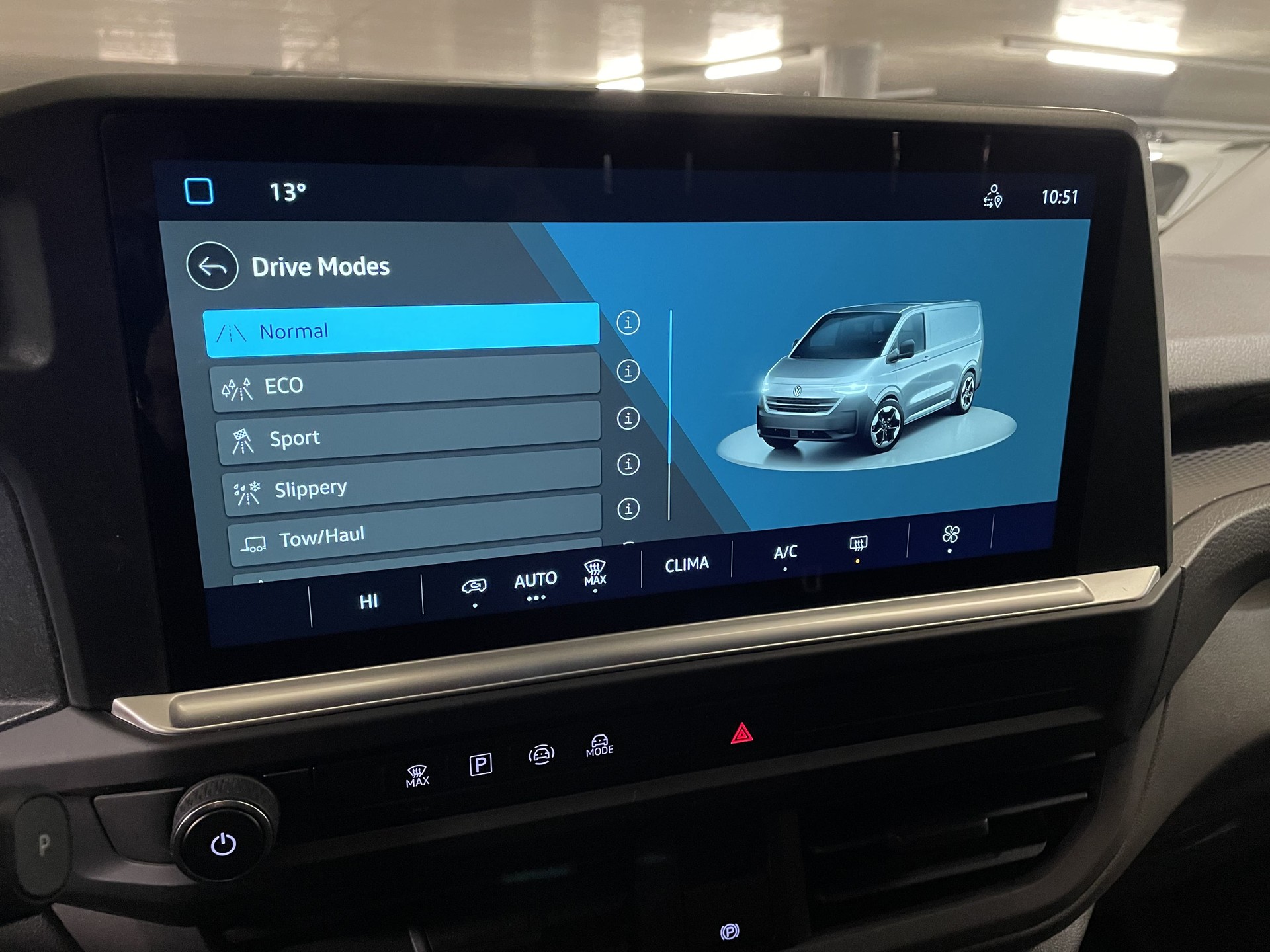 VW Transporter 2.0 TDI 4Motion Automat-image-11