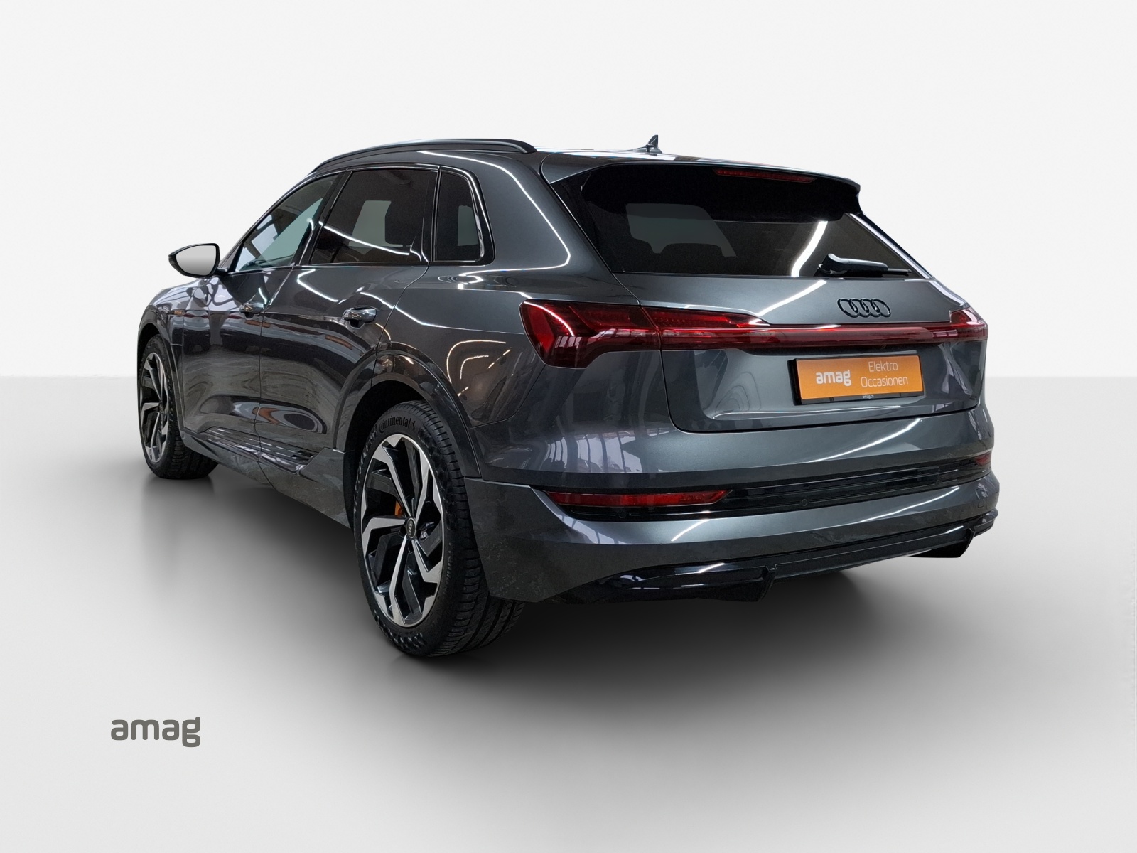 AUDI e-tron 55 S Line Black Edition quattro-image-2