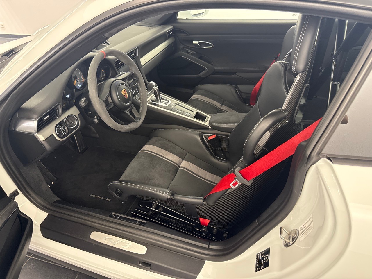 PORSCHE 911 GT3 ''Clubsportpaket''-image-4