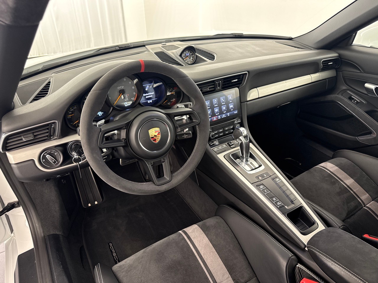 PORSCHE 911 GT3 ''Clubsportpaket ohne Überrollkäfig''-image-6
