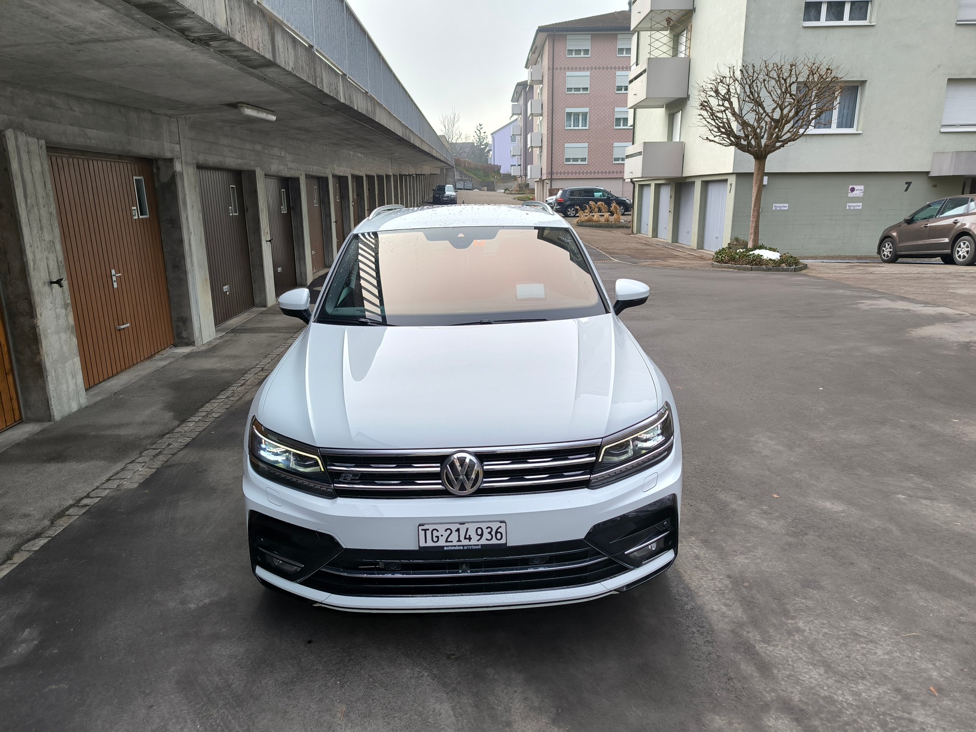 VW Tiguan 2.0 TDI SCR Highline 4Motion DSG-image-0