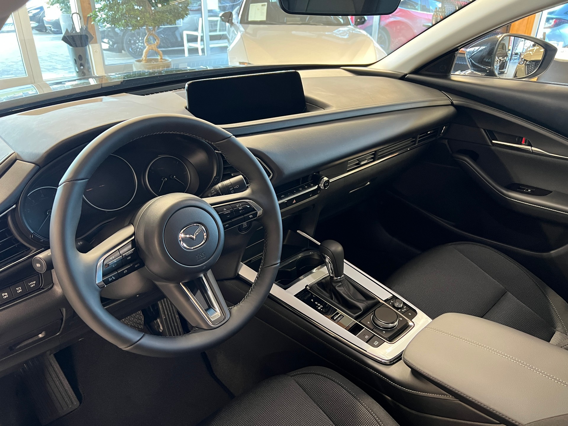 MAZDA CX-30 SKYACTIV-X 186 M Hybrid Centre Line FWD AT-image-8