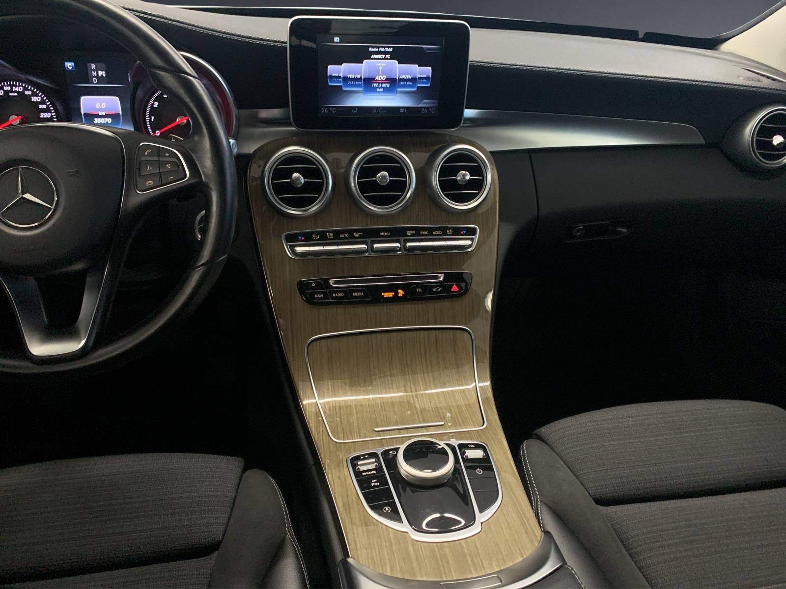 MERCEDES-BENZ C 250 AMG Line-image-7