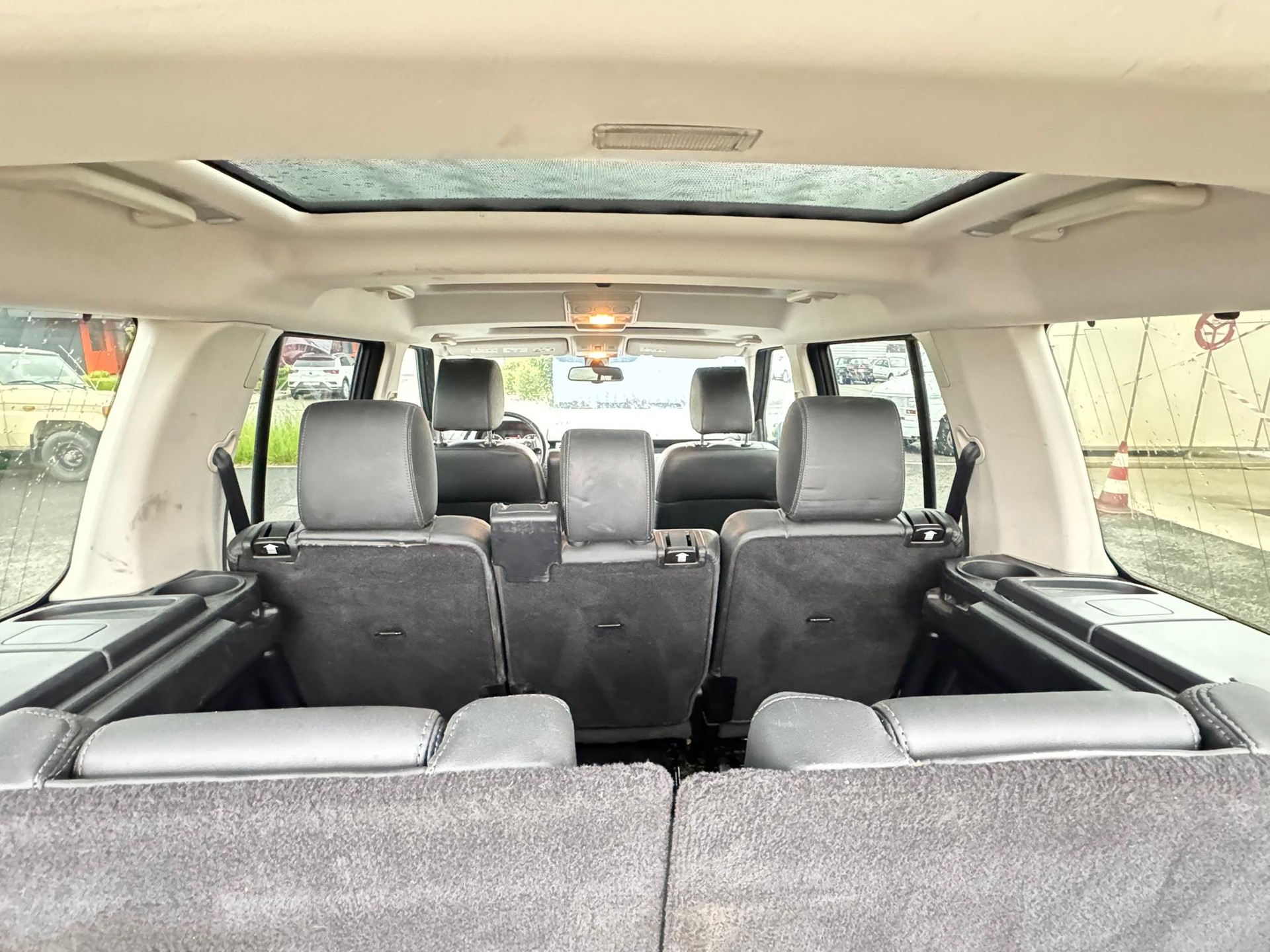LAND ROVER DISCOVERY-image-11