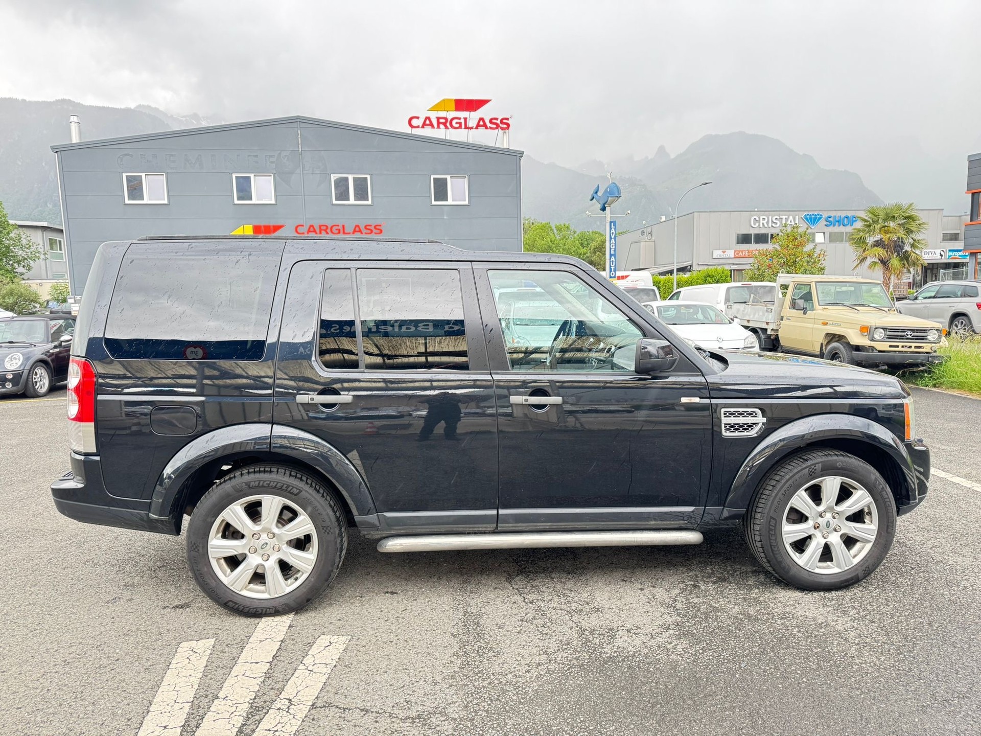 LAND ROVER DISCOVERY-image-4