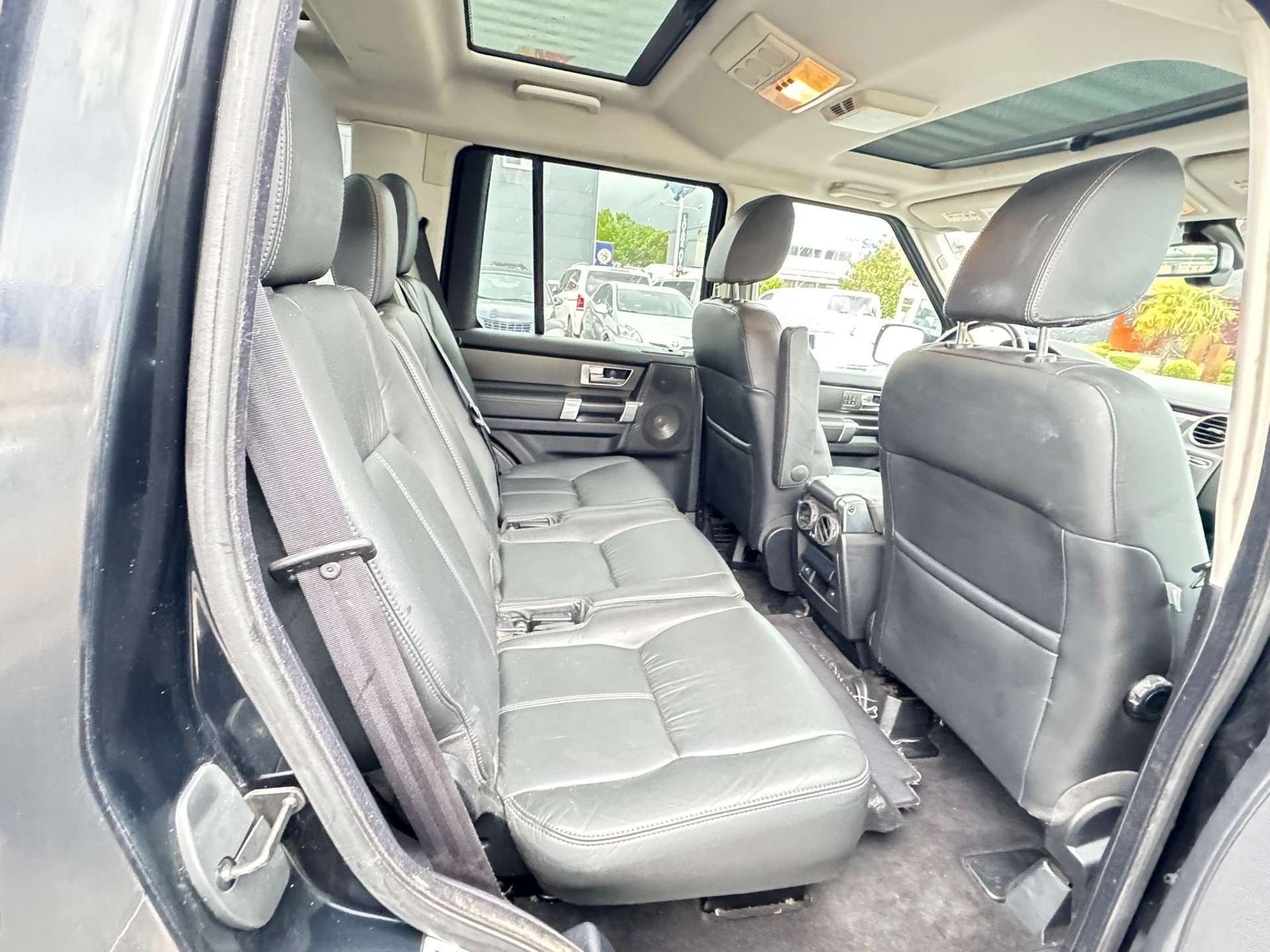 LAND ROVER DISCOVERY-image-10