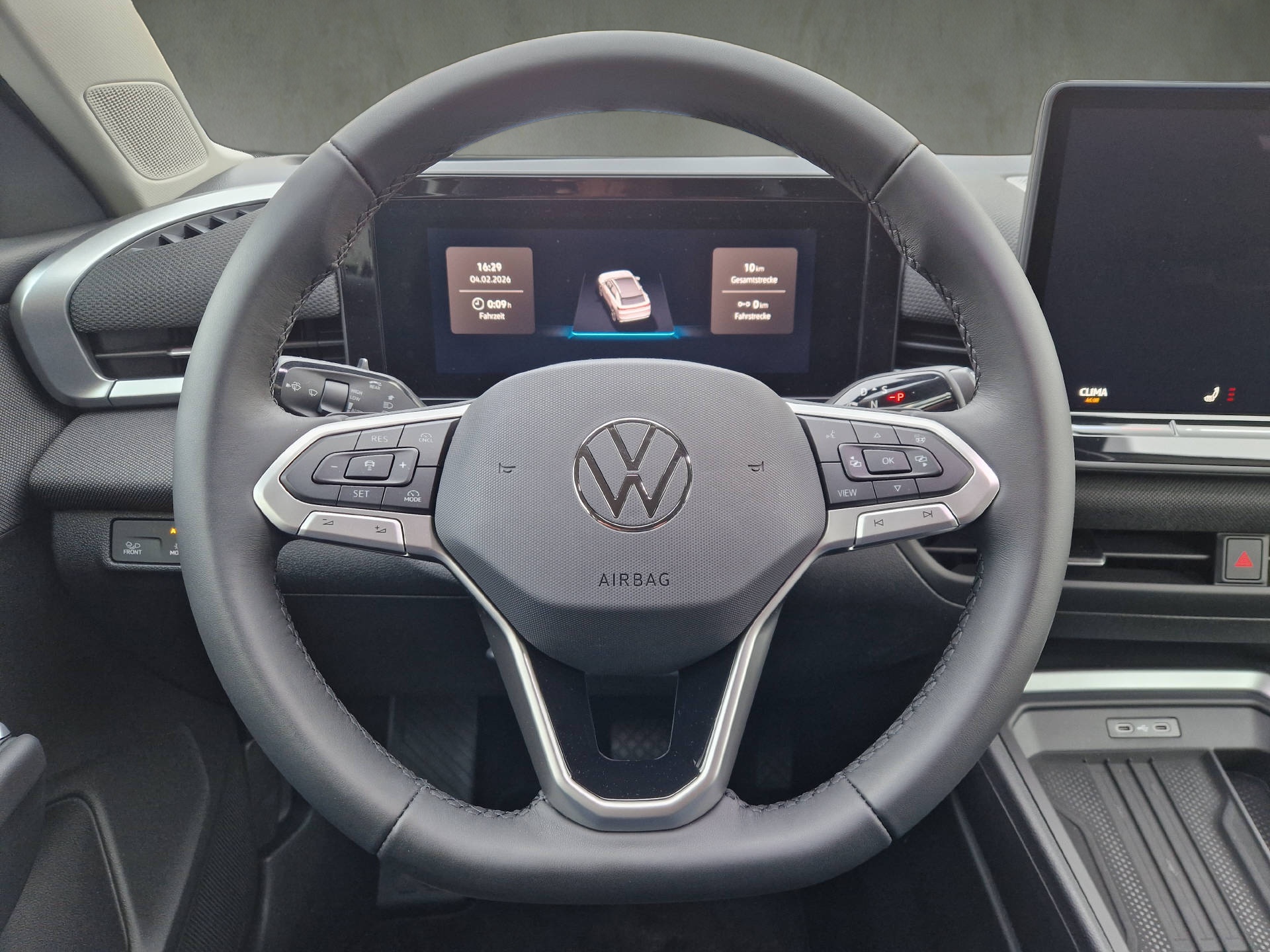 VW T-Roc 1.5 eTSI Life DSG-image-8