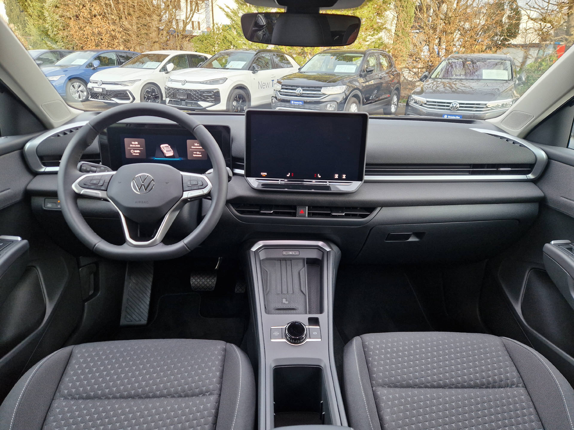 VW T-Roc 1.5 eTSI Life DSG-image-7