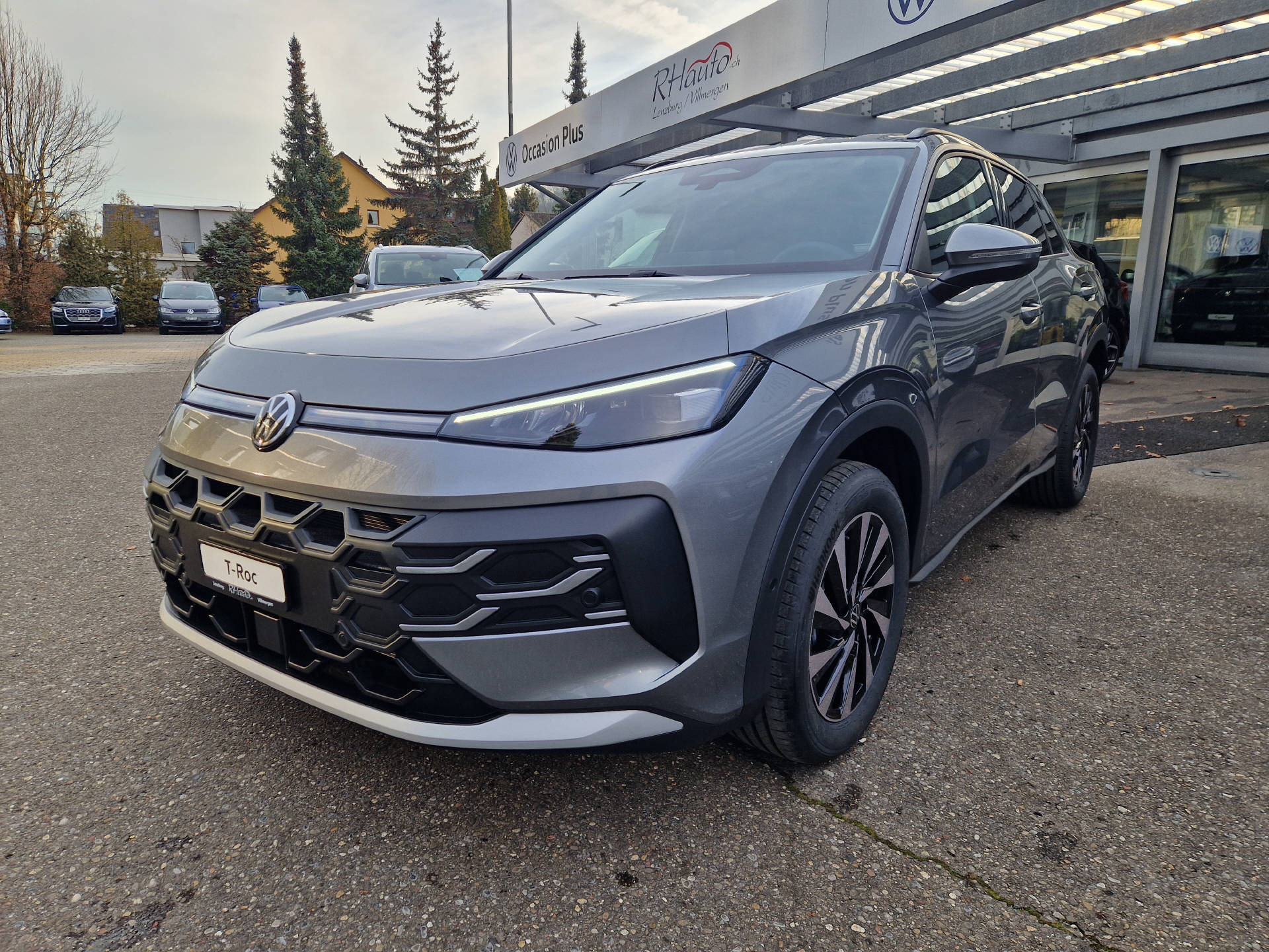 VW T-Roc 1.5 eTSI Life DSG-image-0