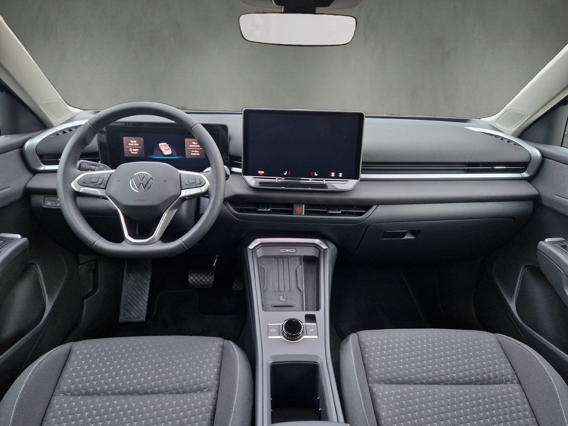 VW T-Roc 1.5 eTSI Life DSG-image-7