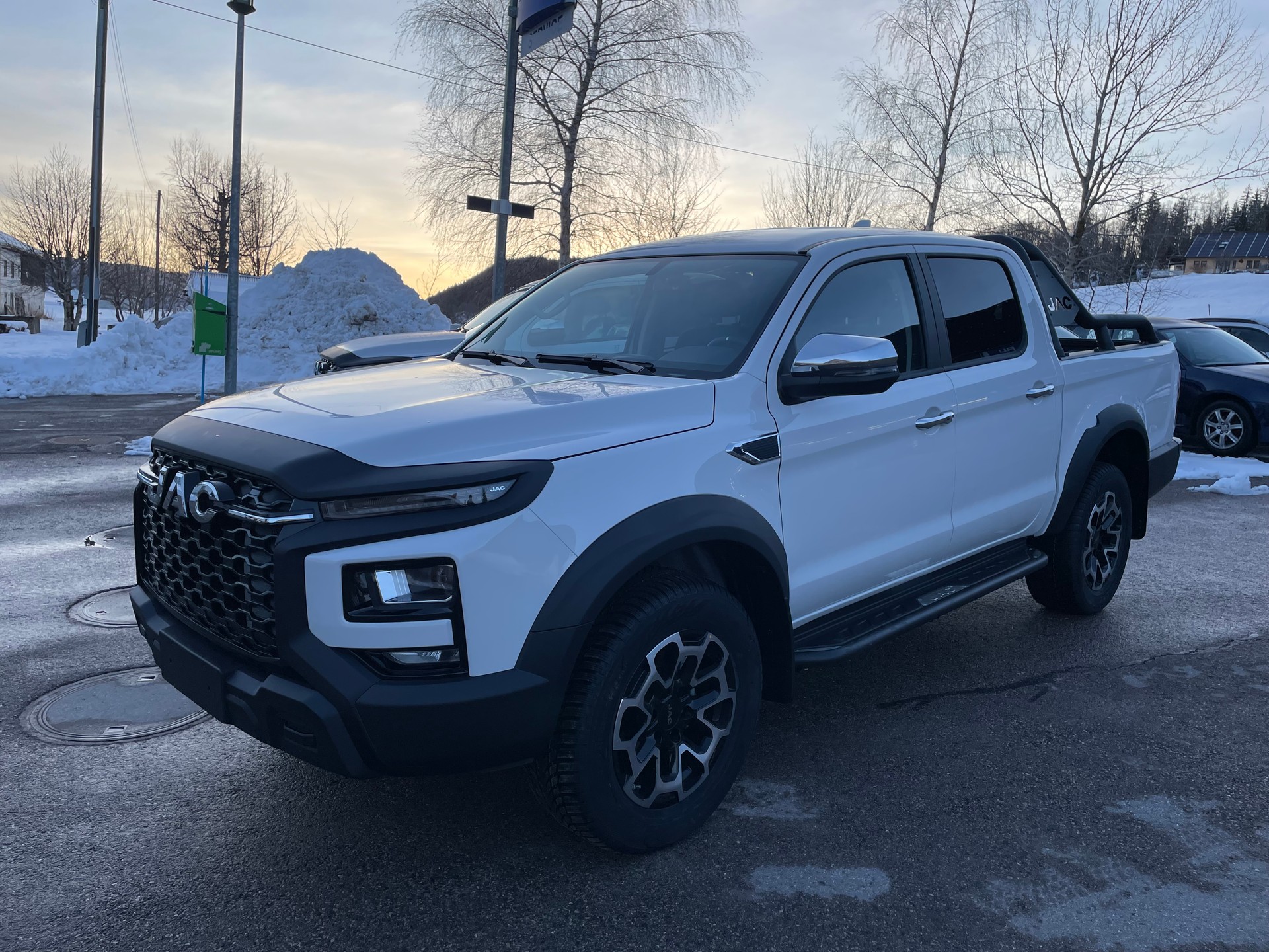JAC T9EV 88kWh Advance 4x4-image-11