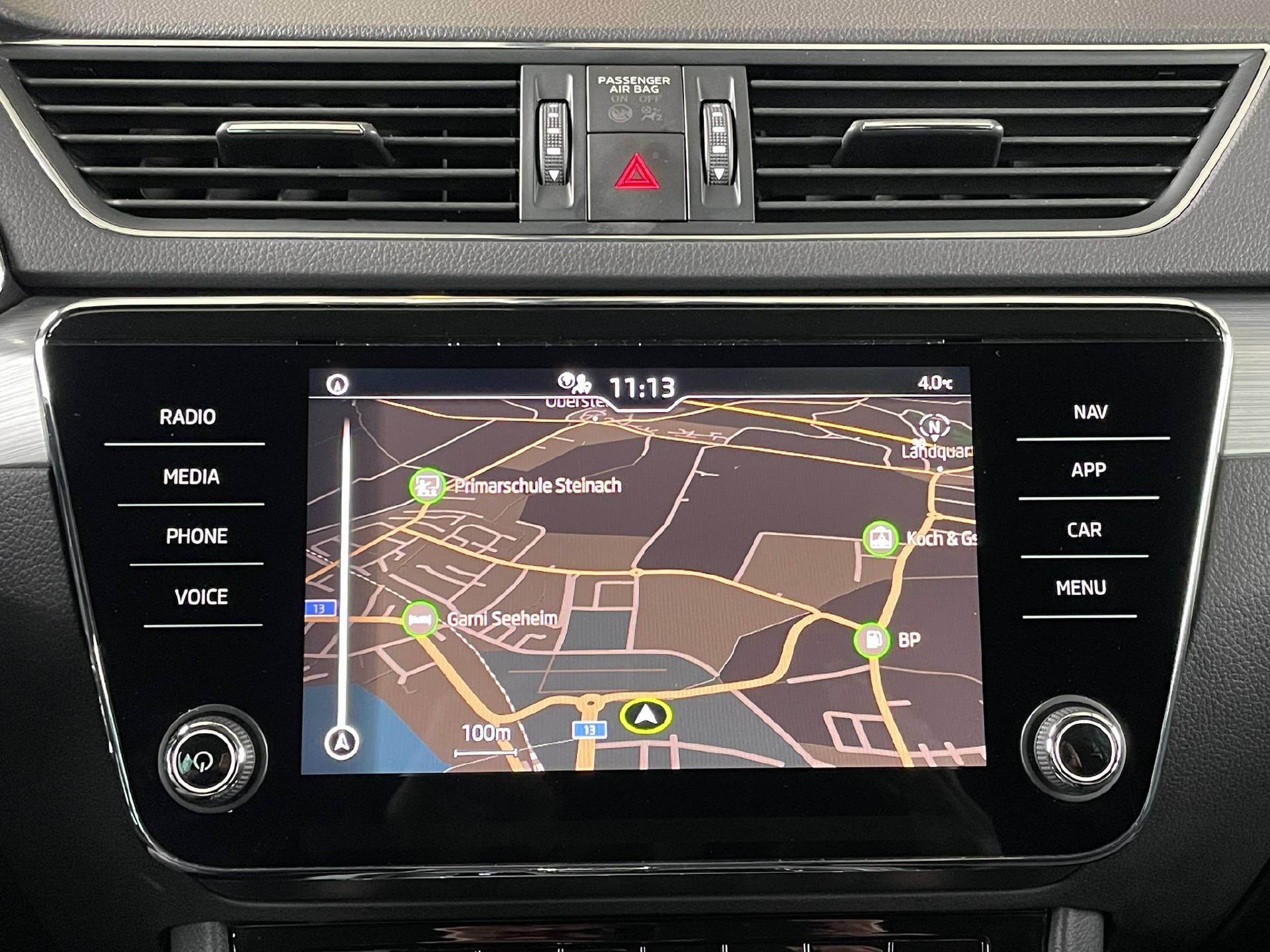 SKODA Superb Combi 2.0 TDI Ambition DSG-image-13