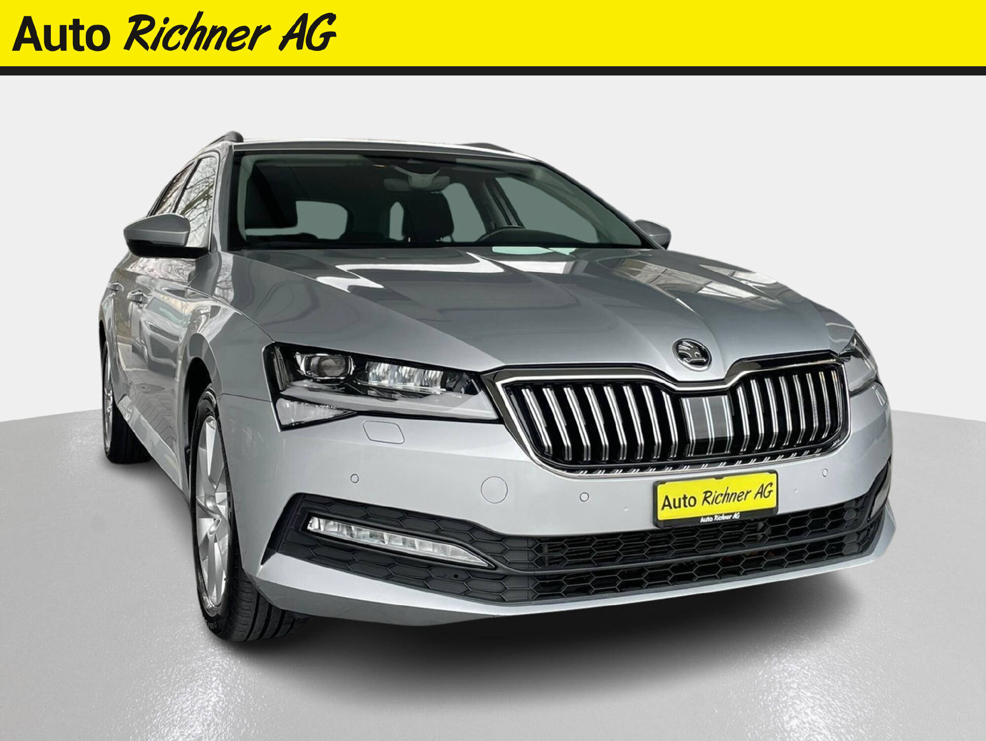 SKODA Superb Combi 2.0 TDI Ambition DSG-image-0