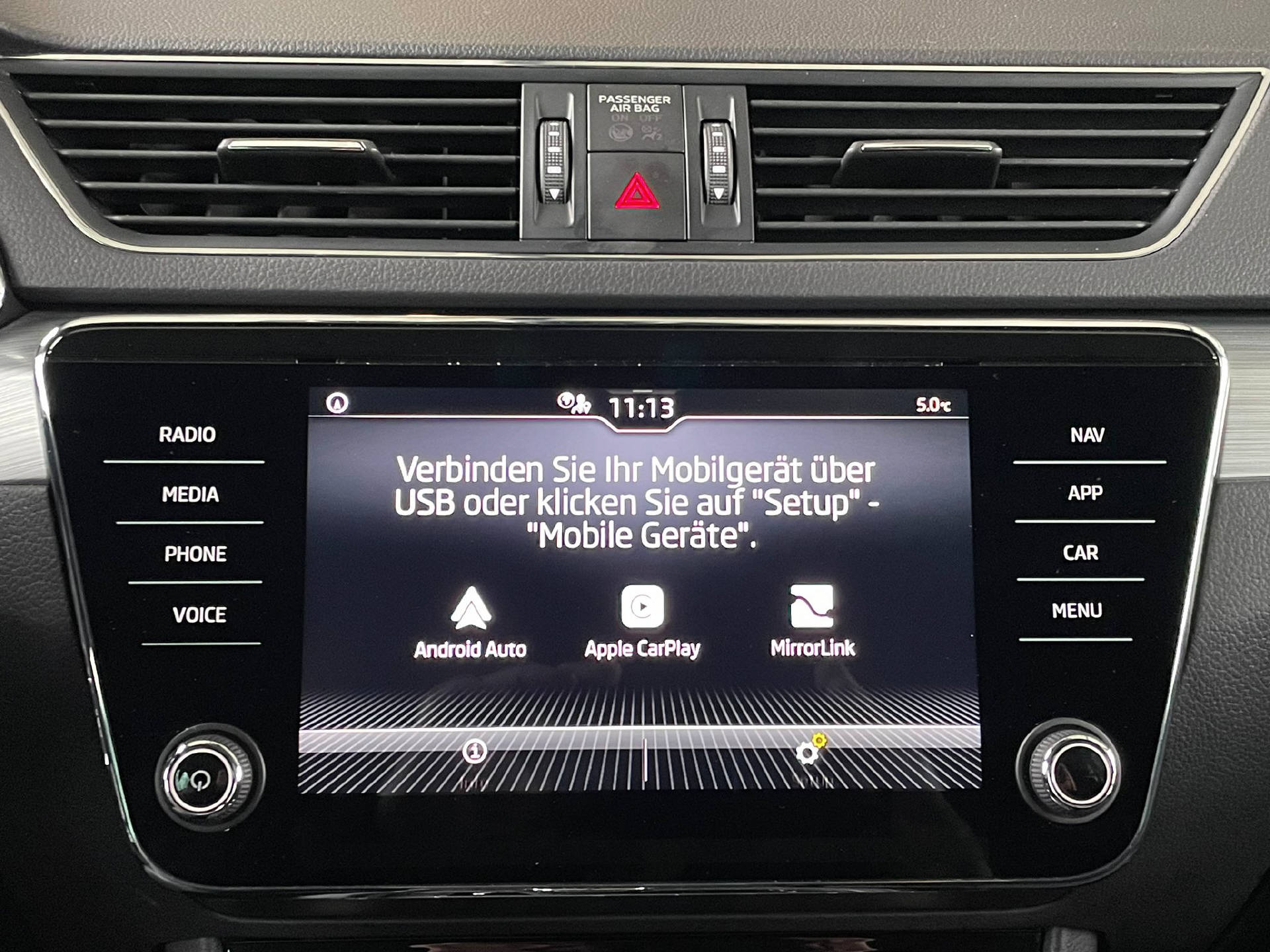 SKODA Superb Combi 2.0 TDI Ambition DSG-image-12