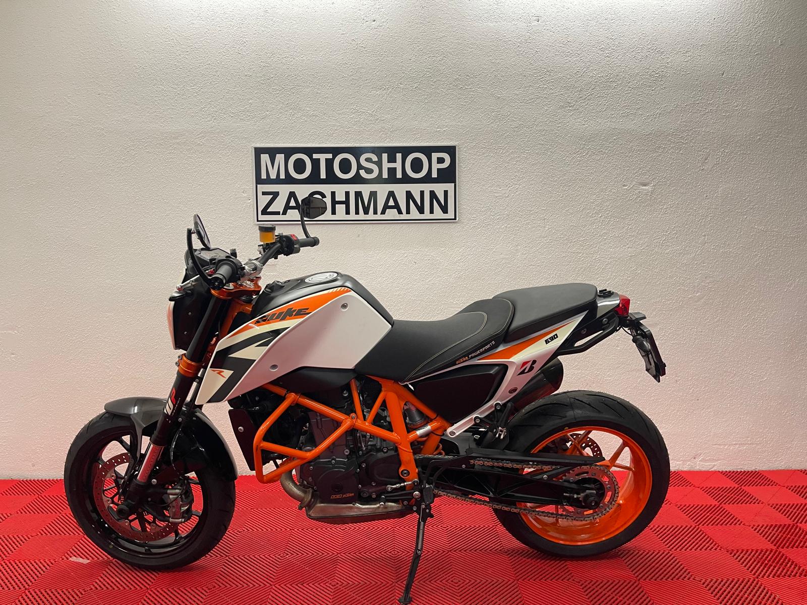 KTM 690 Duke R ABS-showroom-element-3