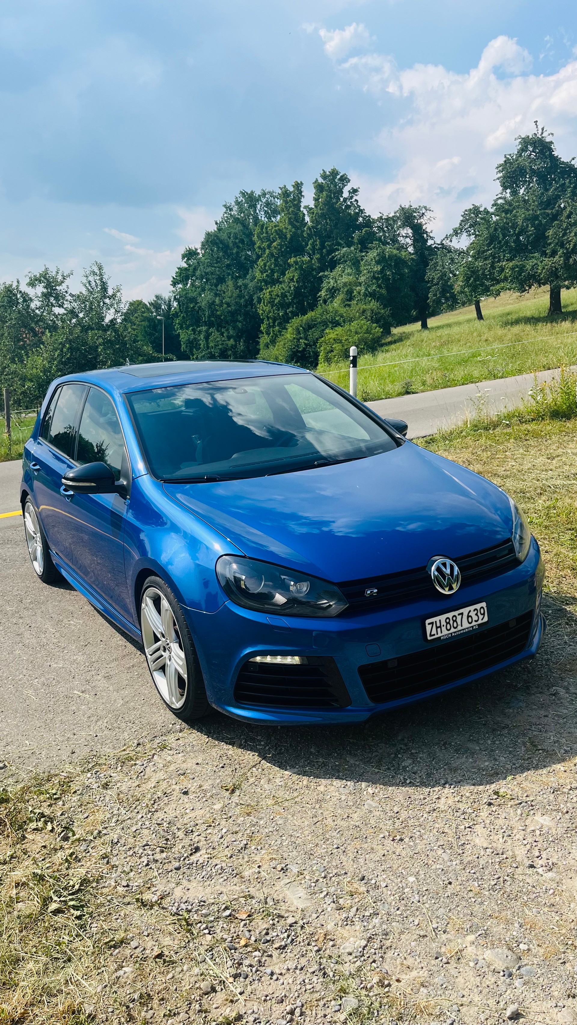 VW Golf 2.0 TSI R 4Motion-image-0
