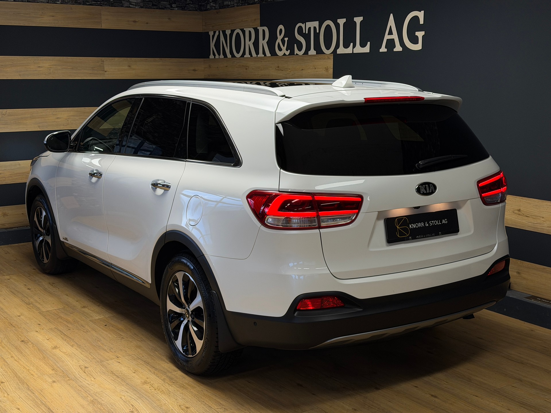 KIA Sorento 2.2 CRDI LX 5P. Automatic-image-18