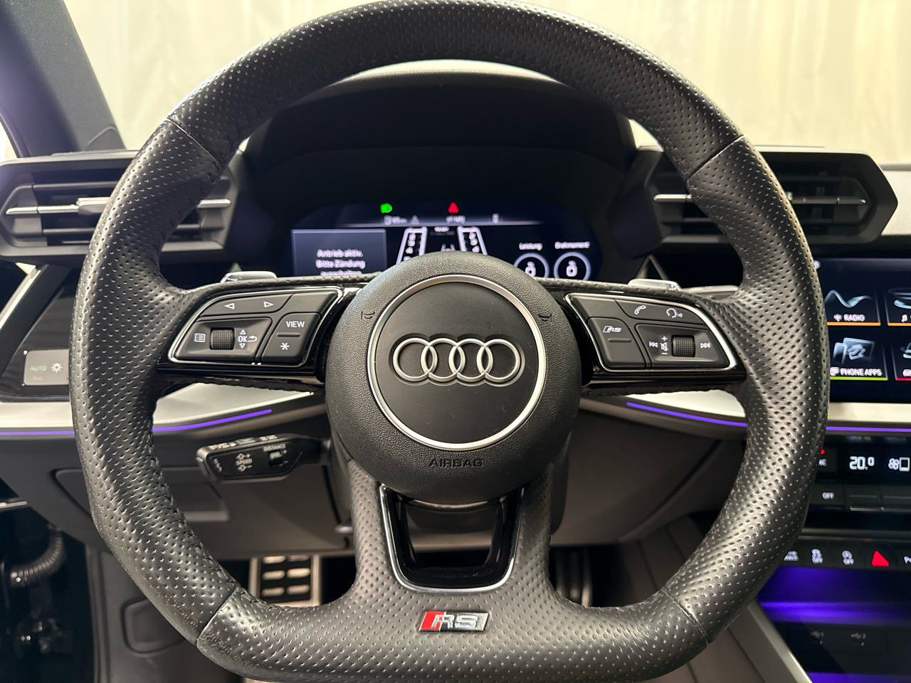AUDI RS3 Limousine 2.5 TSI quattro S-tronic-image-6