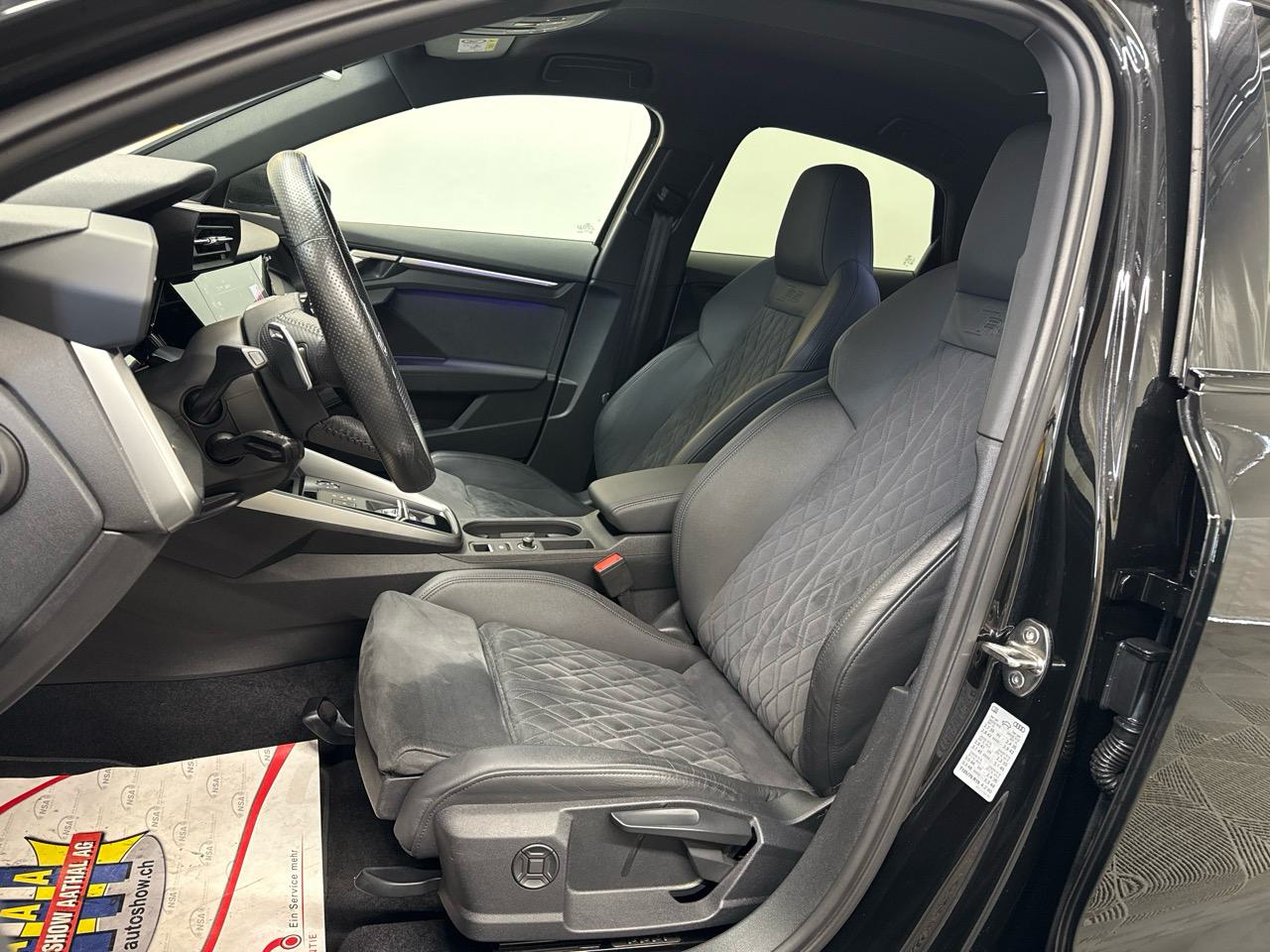 AUDI RS3 Limousine 2.5 TSI quattro S-tronic-image-3