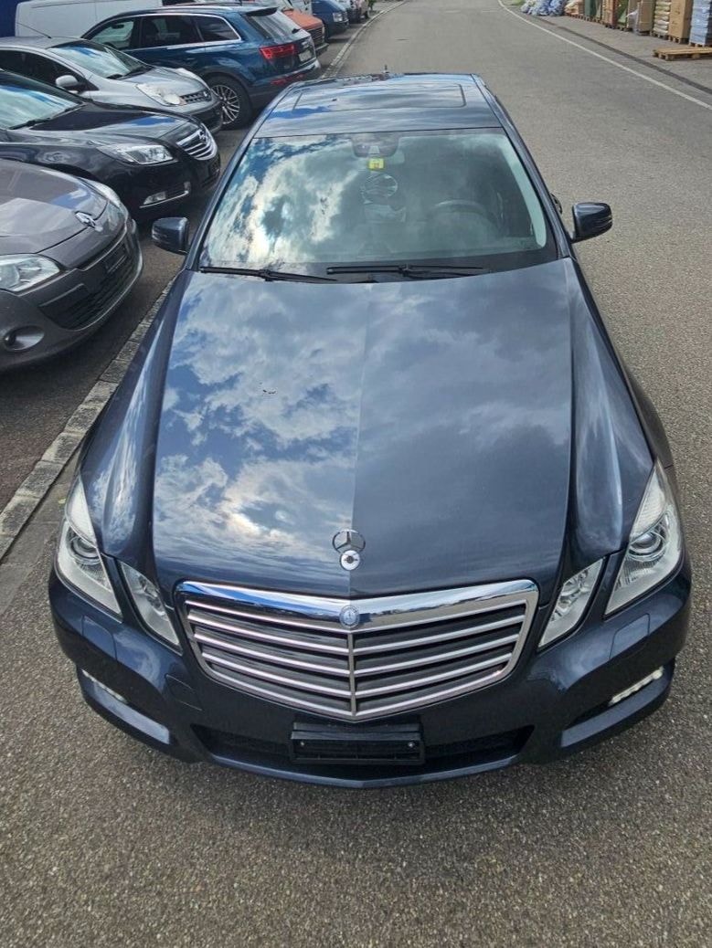 MERCEDES-BENZ E 350 Elégance 4Matic 7G-Tronic-showroom-element-2