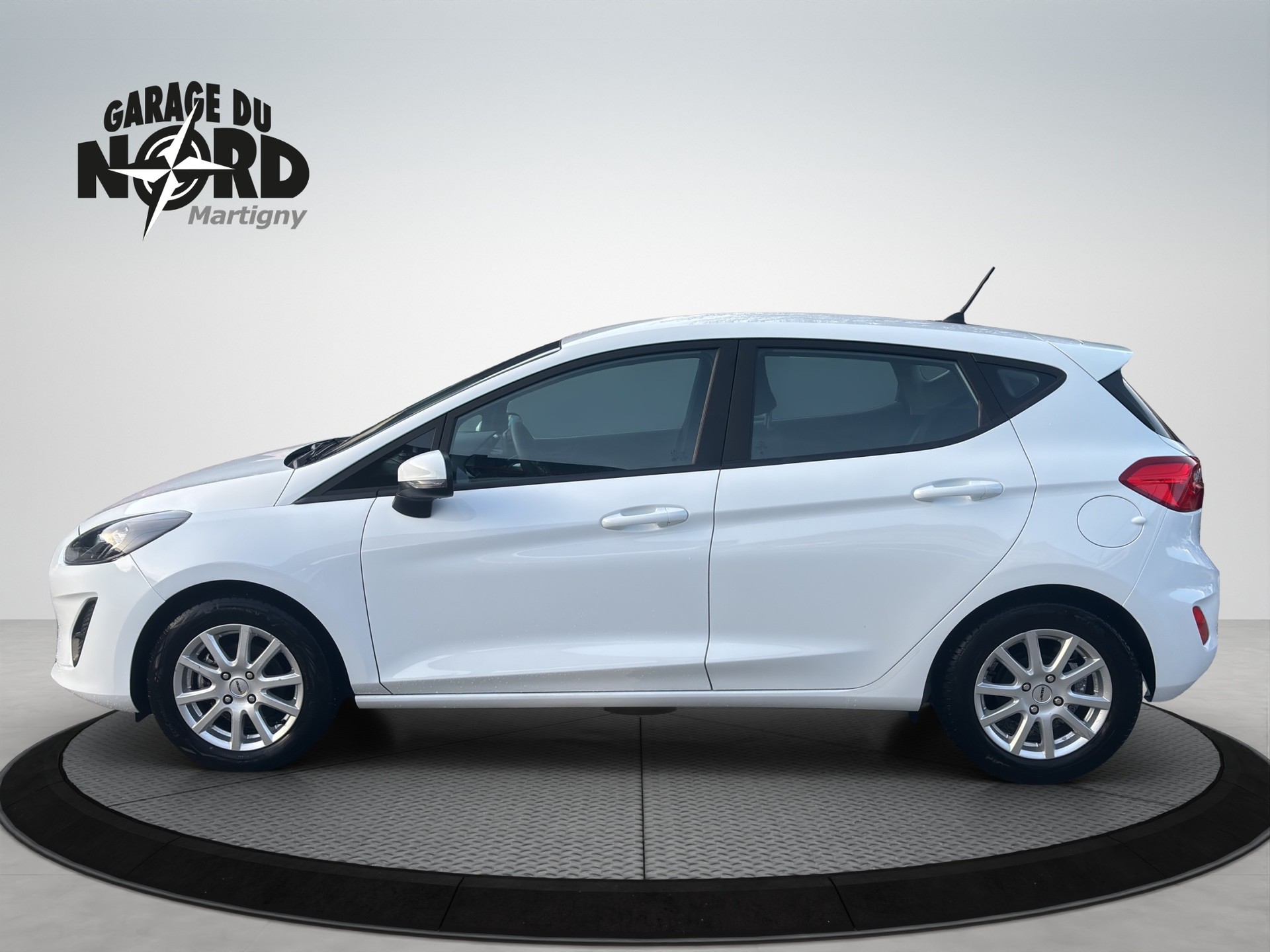 FORD Fiesta 1.0 SCTi Cool & Connect-image-2