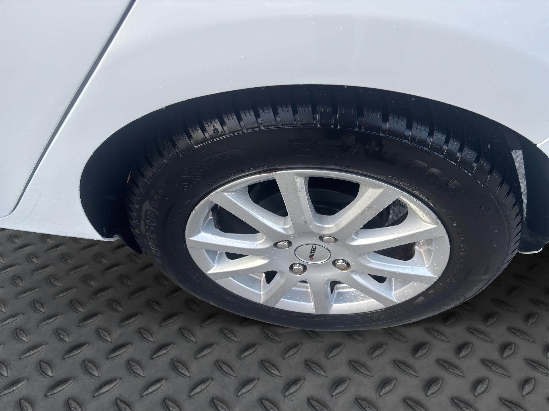 FORD Fiesta 1.0 SCTi Cool & Connect-image-15