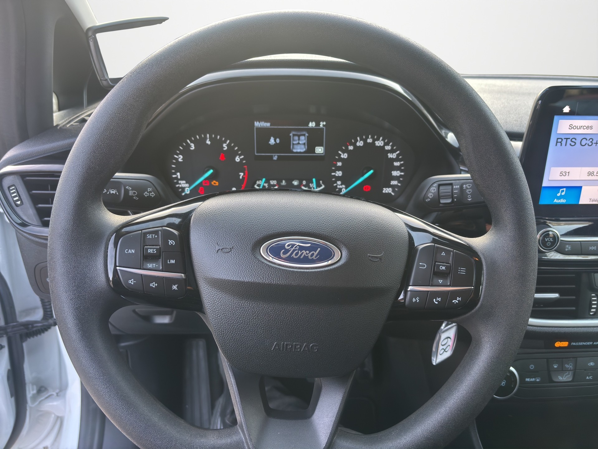 FORD Fiesta 1.0 SCTi Cool & Connect-image-9