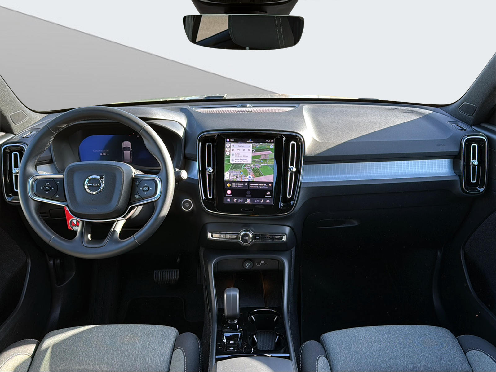VOLVO XC40 2.0 B3 MH Plus Dark-image-11