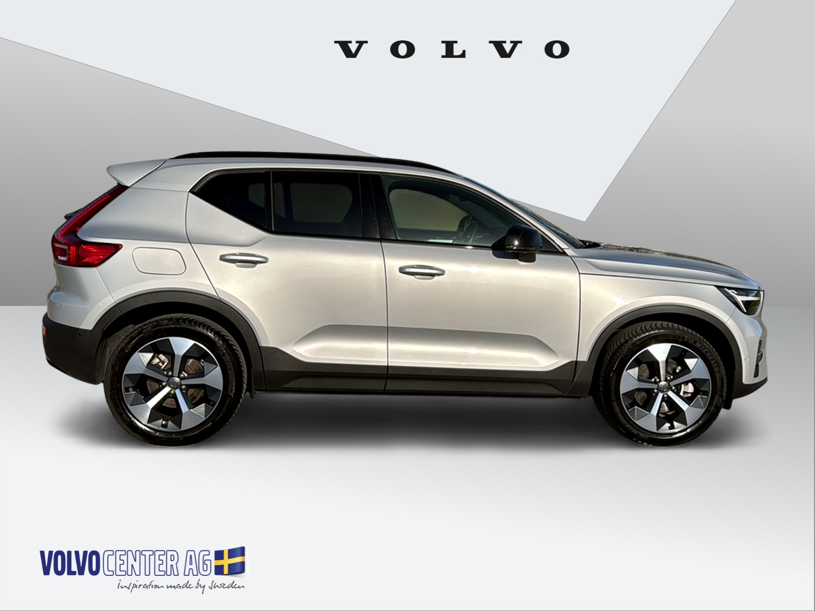 VOLVO XC40 2.0 B3 MH Plus Dark-image-4