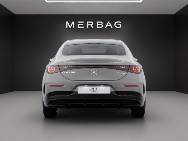 MERCEDES-BENZ CLA 200 8G-DCT 4Matic-image-5