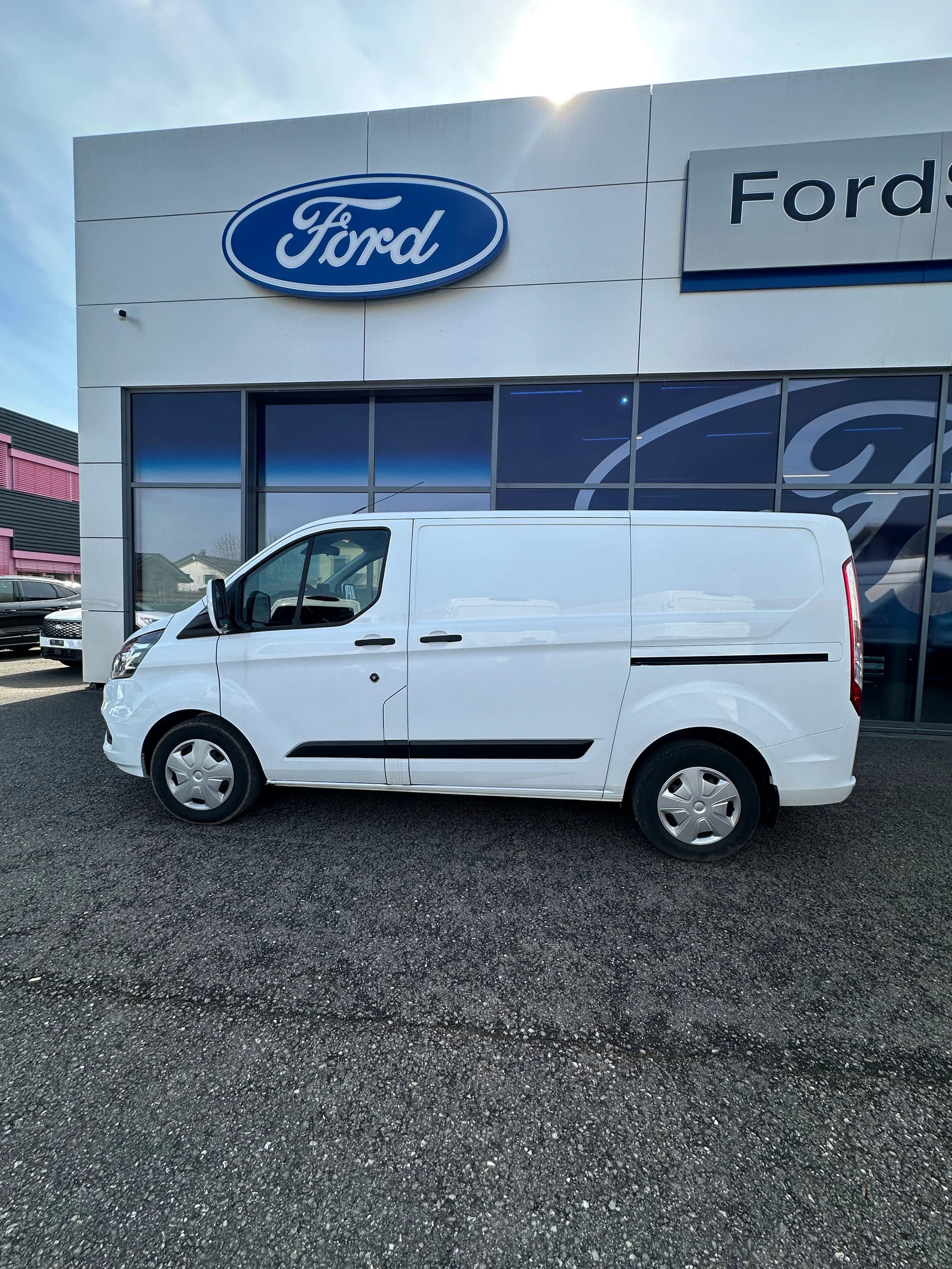 FORD Transit Custom Van 320 L1 2.0 TDCi Trend-image-2
