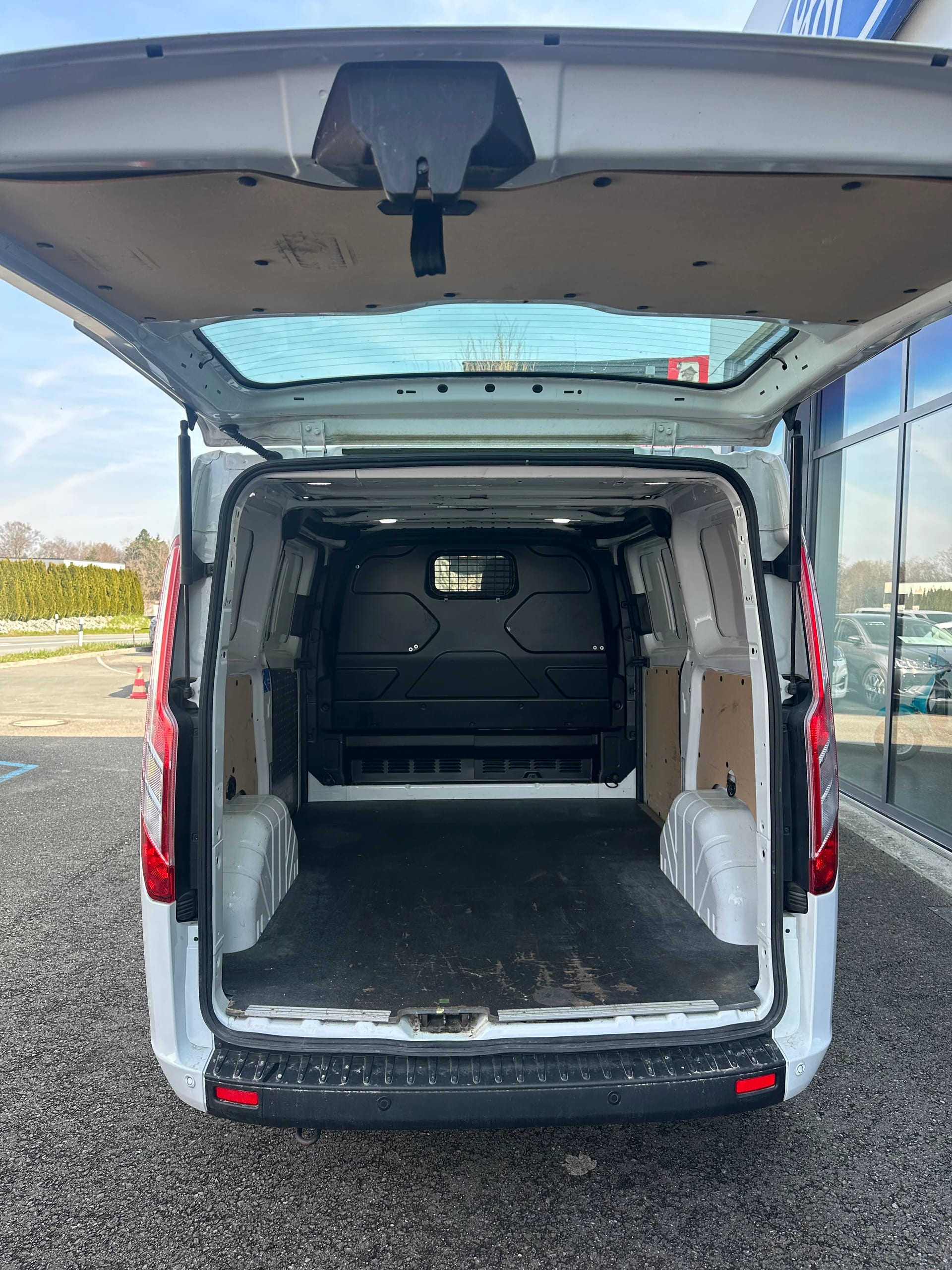 FORD Transit Custom Van 320 L1 2.0 TDCi Trend-image-5