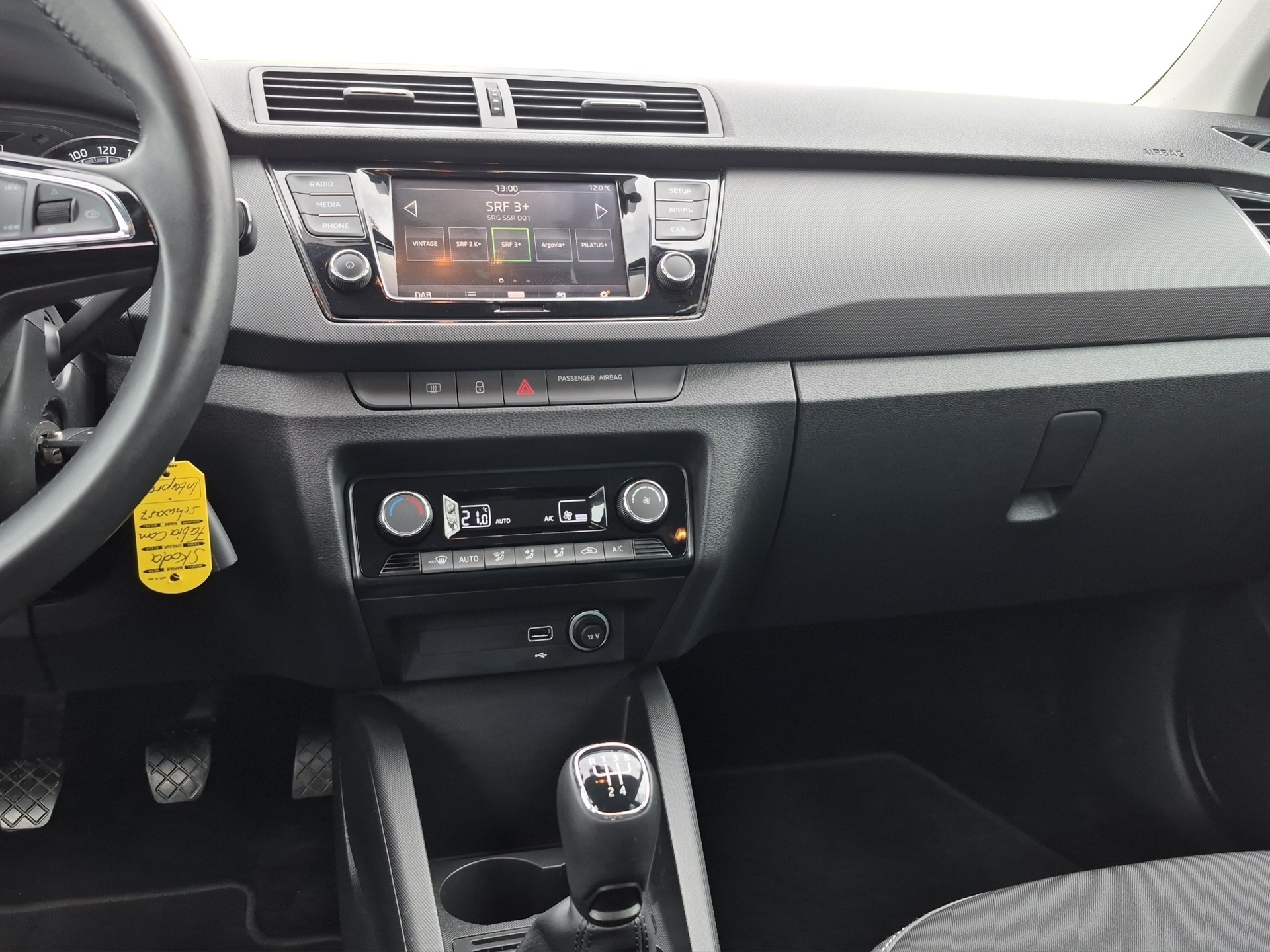 SKODA Fabia Combi 1.0 TSI Ambition-image-8