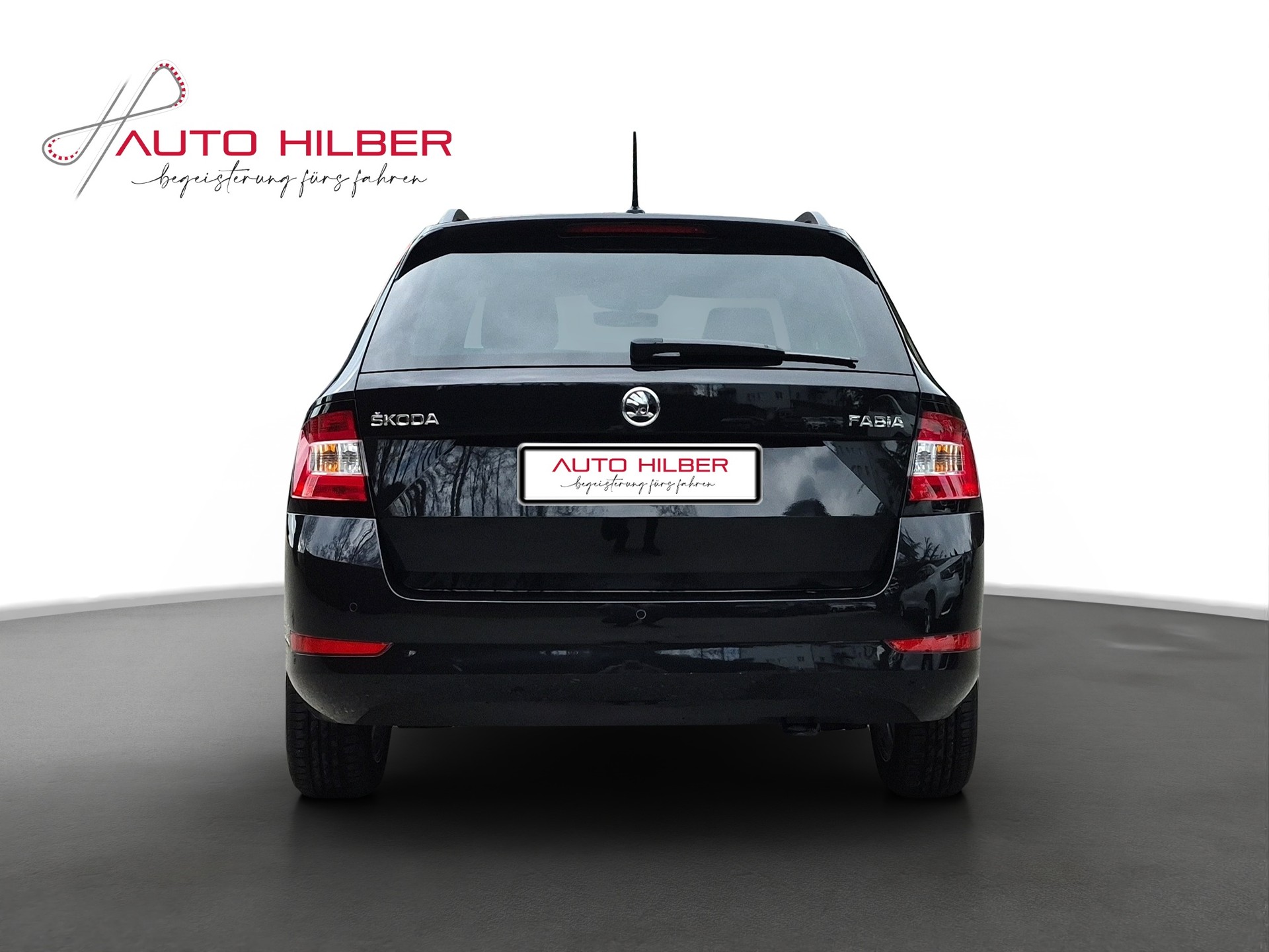 SKODA Fabia Combi 1.0 TSI Ambition-image-4