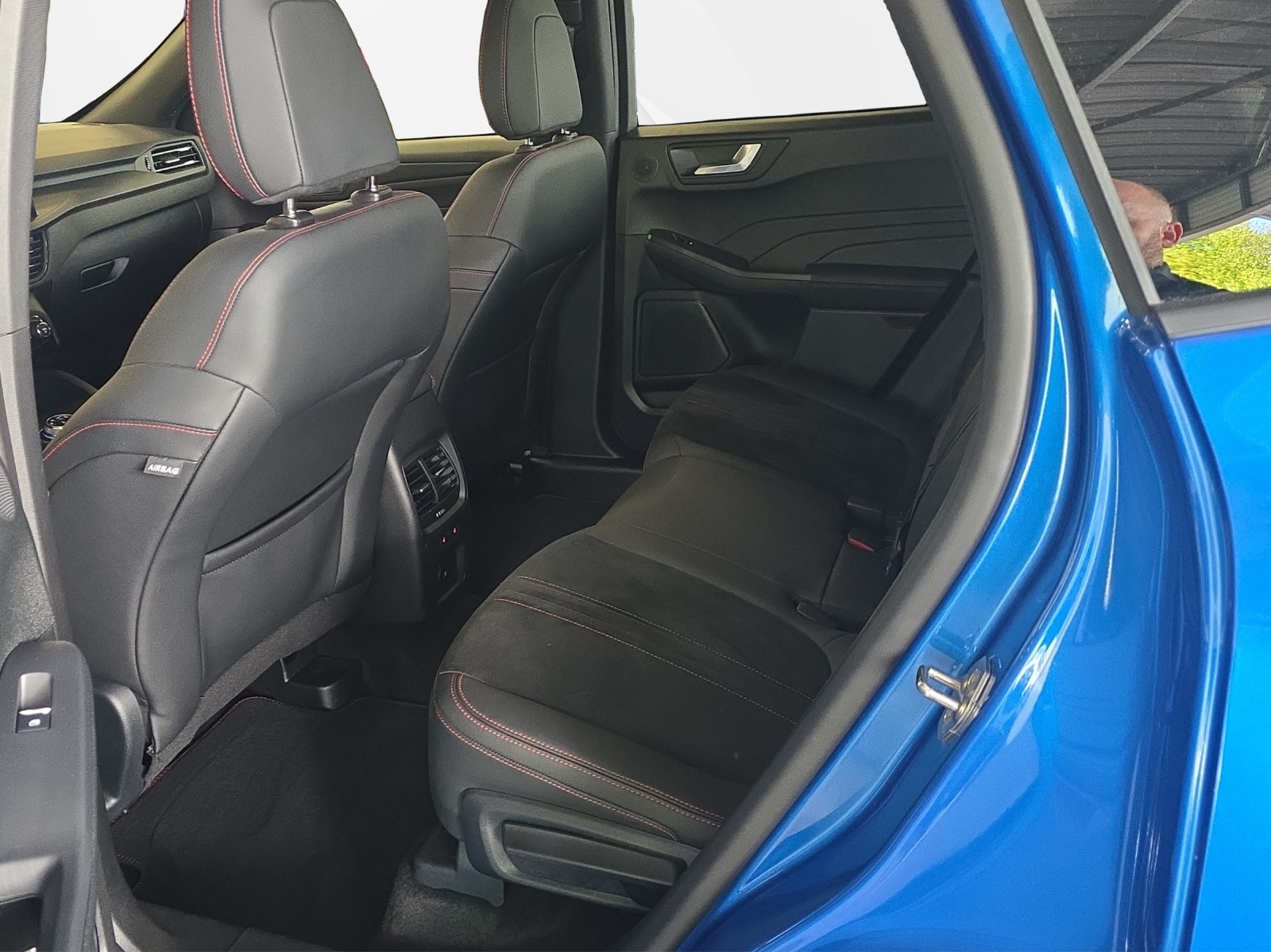 FORD Kuga 2.5 FHEV ST-Line X 4WD-image-7
