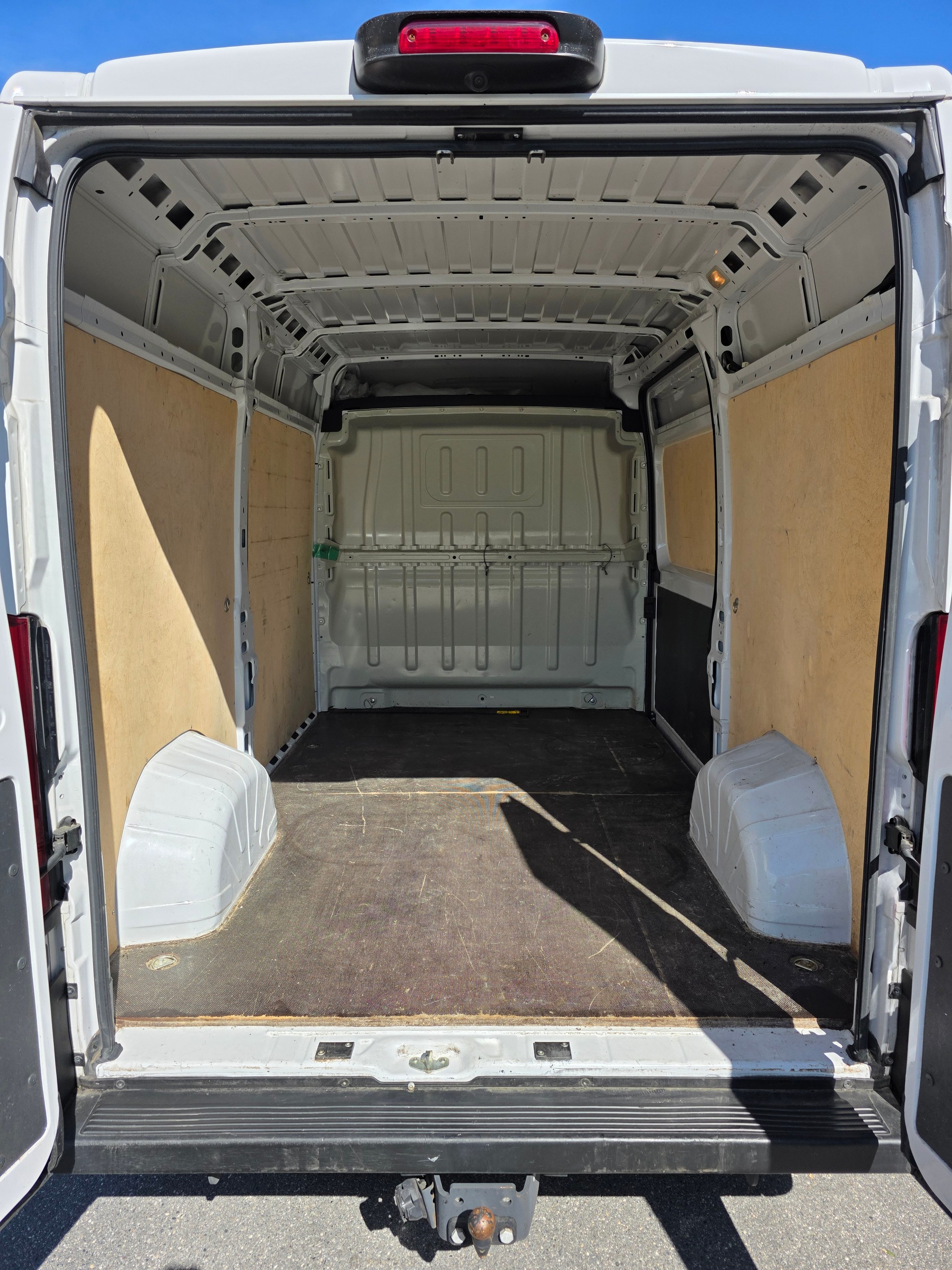 CITROEN Jumper 35 2.2 BlueHDi 140 Club L3H2-image-8