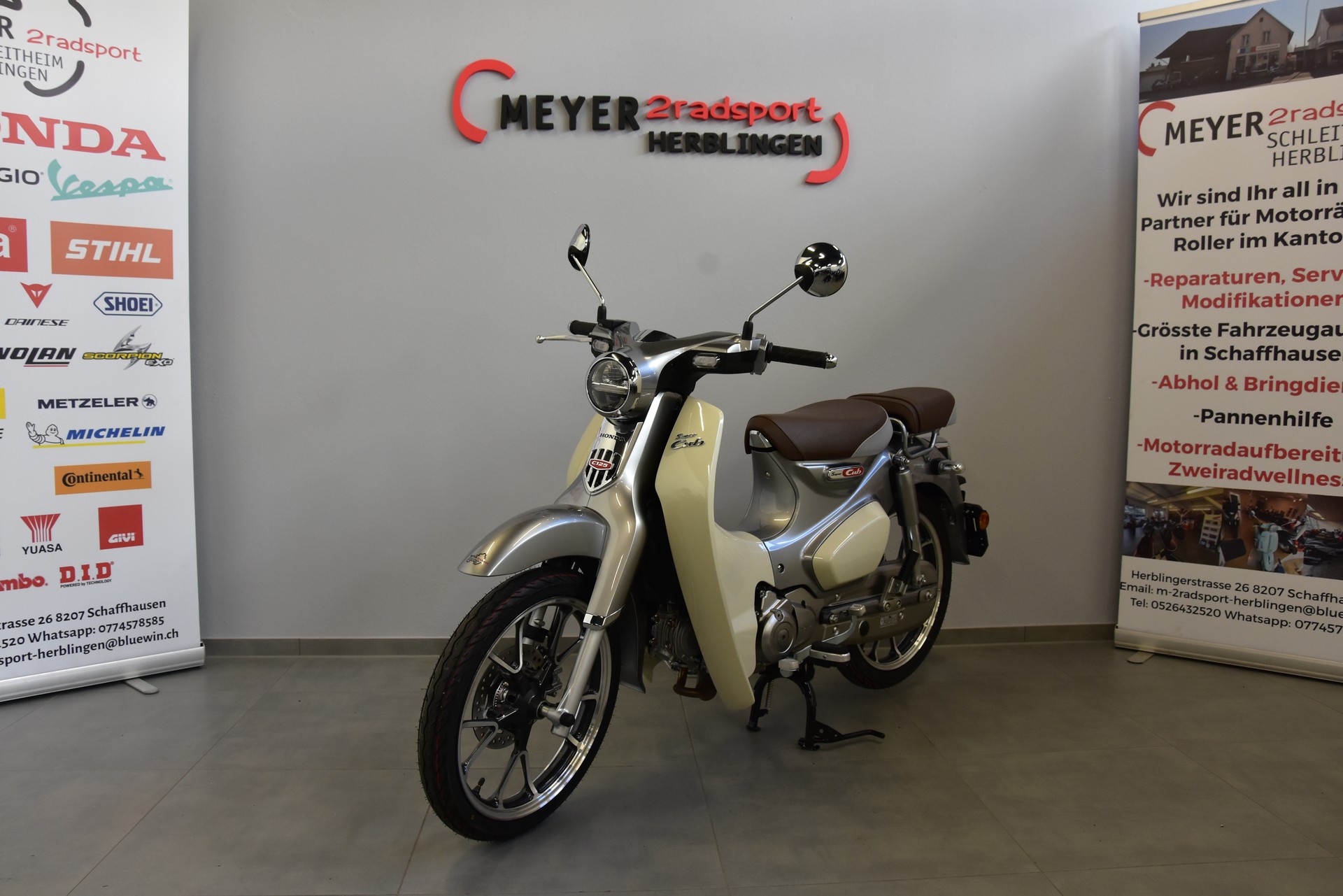 HONDA Super Cub-showroom-element-3